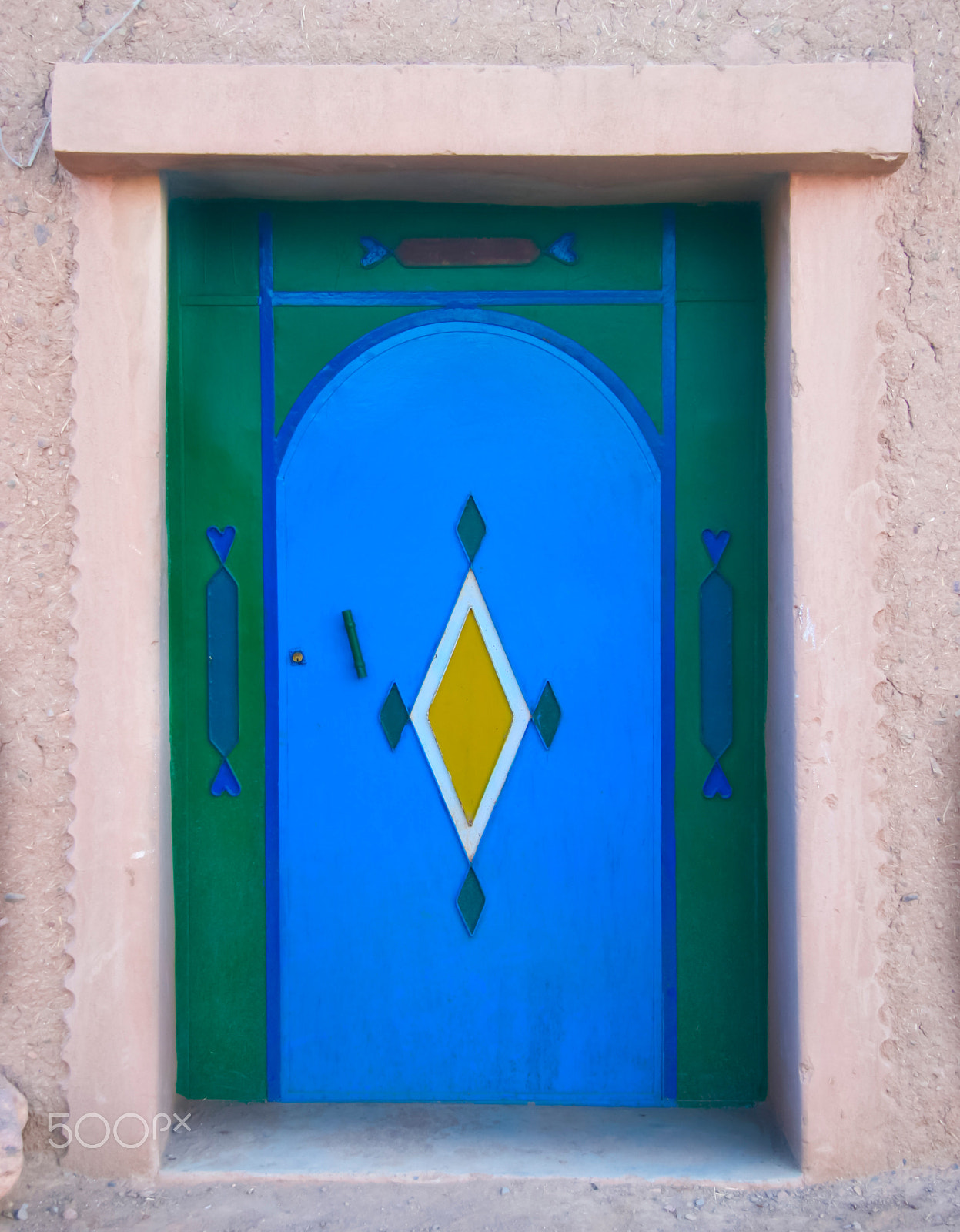 Canon EOS 400D (EOS Digital Rebel XTi / EOS Kiss Digital X) sample photo. Traditional moroccan door photography