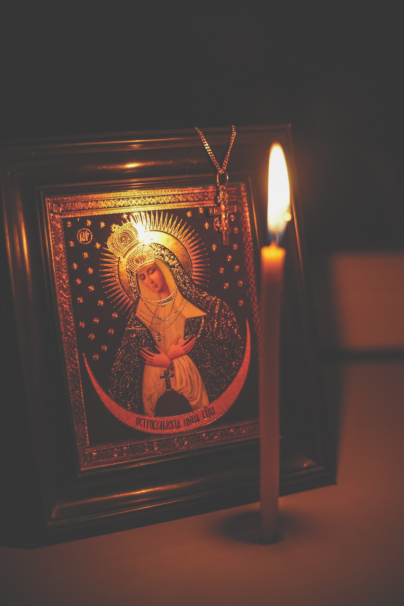 Sony a99 II + Minolta AF 50mm F1.4 [New] sample photo. Icon in the candlelight photography