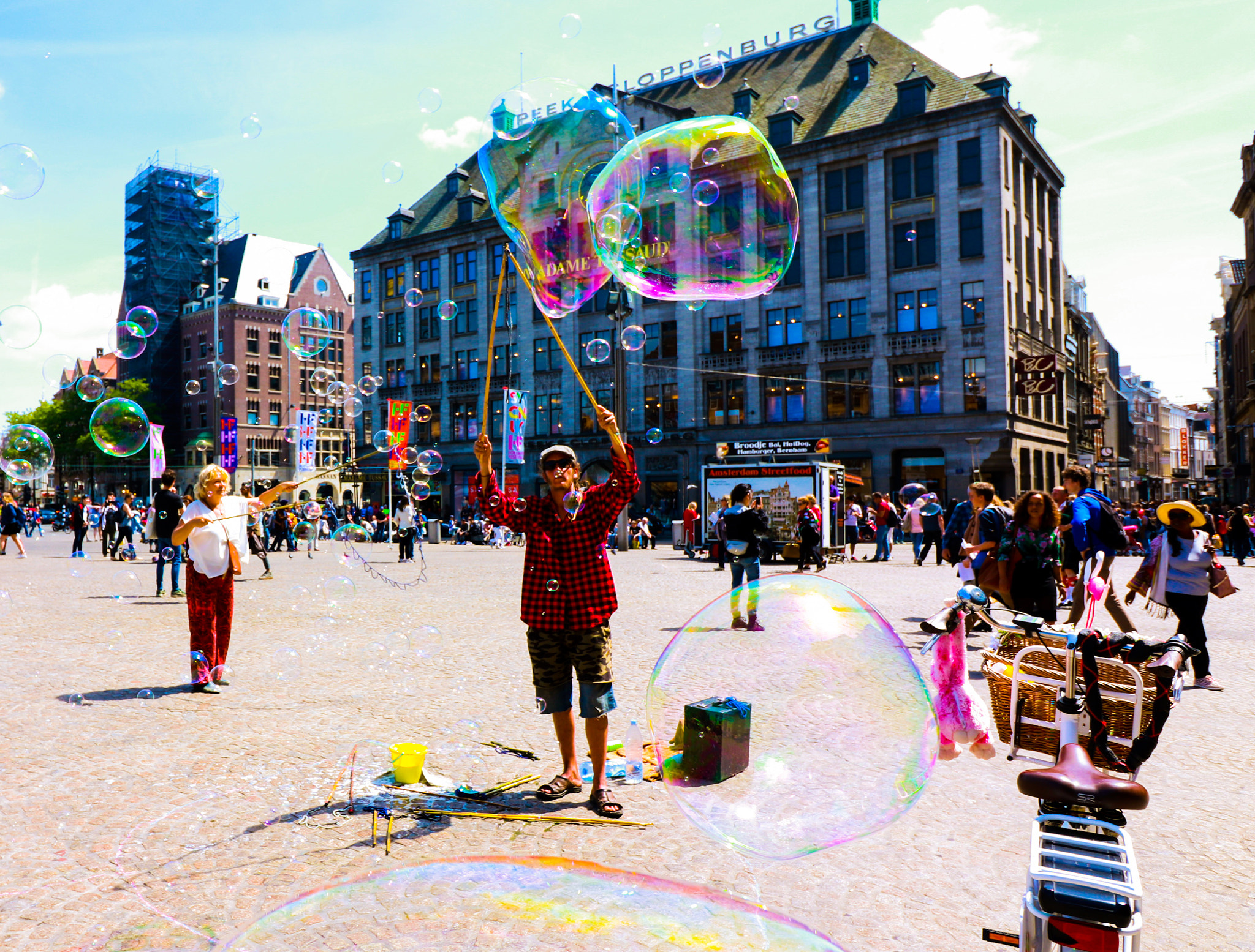 Canon EF-S 10-18mm F4.5–5.6 IS STM sample photo. Street amsterdam photography
