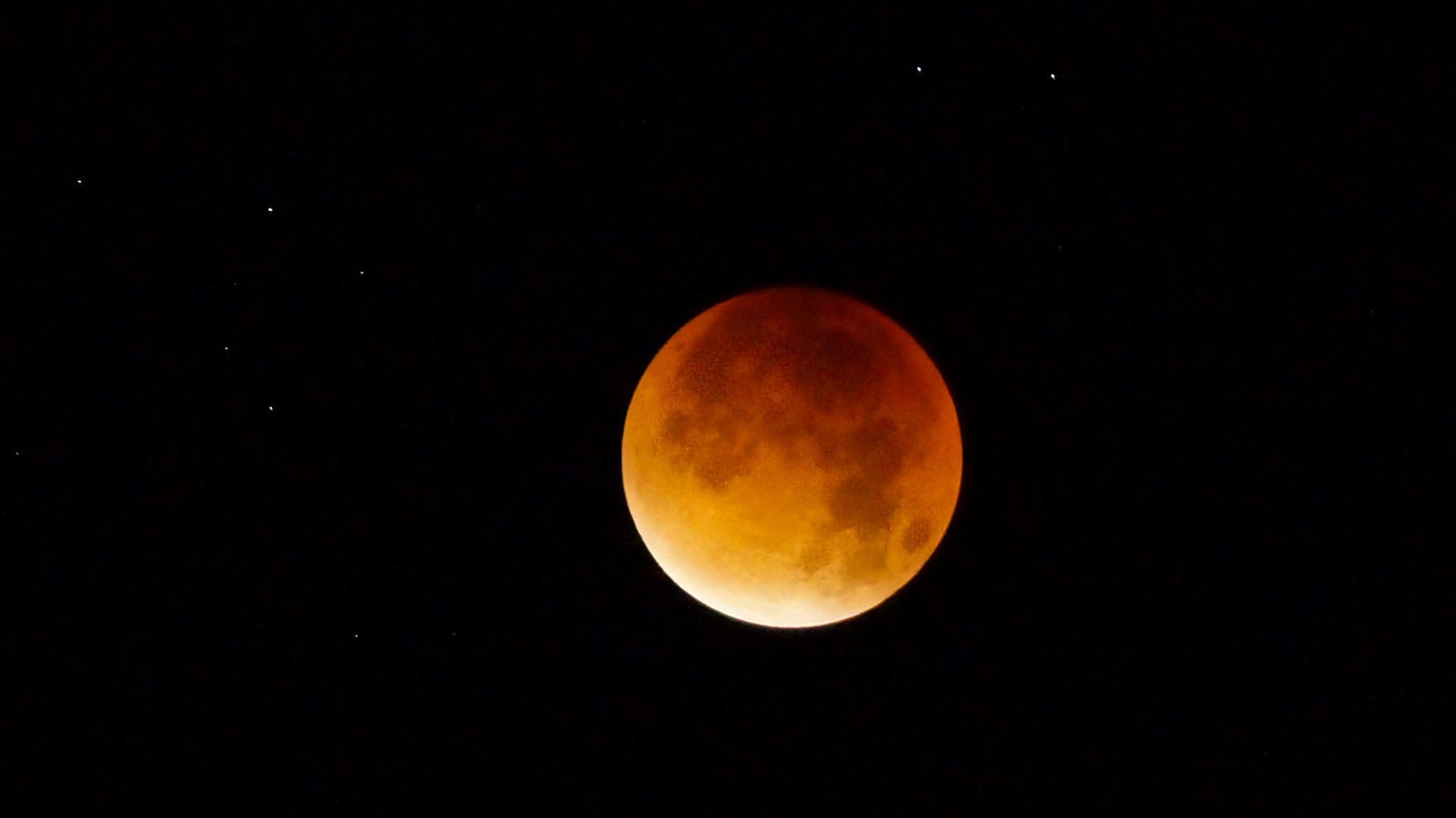 Sony SLT-A57 + Sony DT 55-200mm F4-5.6 SAM sample photo. Total moon eclipse/ blood moon photography
