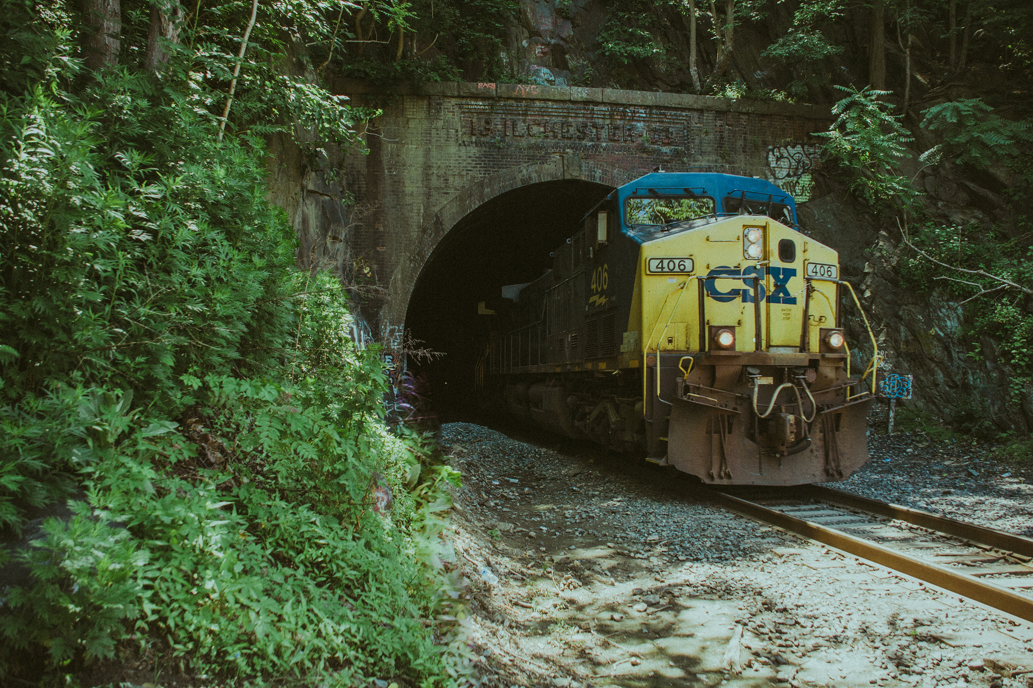 Sigma 18-125mm f/3.5-5.6 DC IF ASP sample photo. Coal train photography