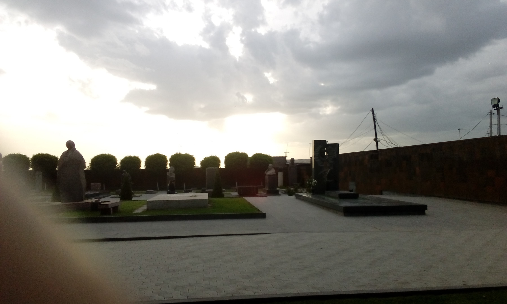HTC DESIRE 526G+ DUAL SIM sample photo