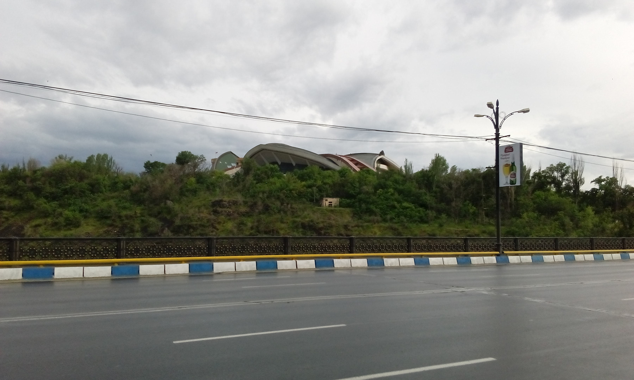 HTC DESIRE 526G+ DUAL SIM sample photo