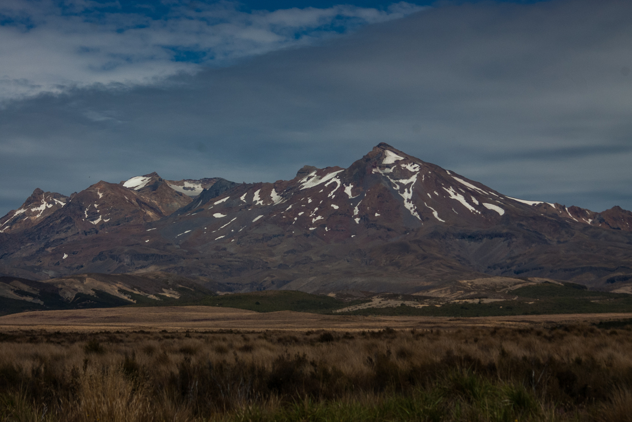 Pentax *ist DS sample photo. Mt ruapehu tongariro national park photography