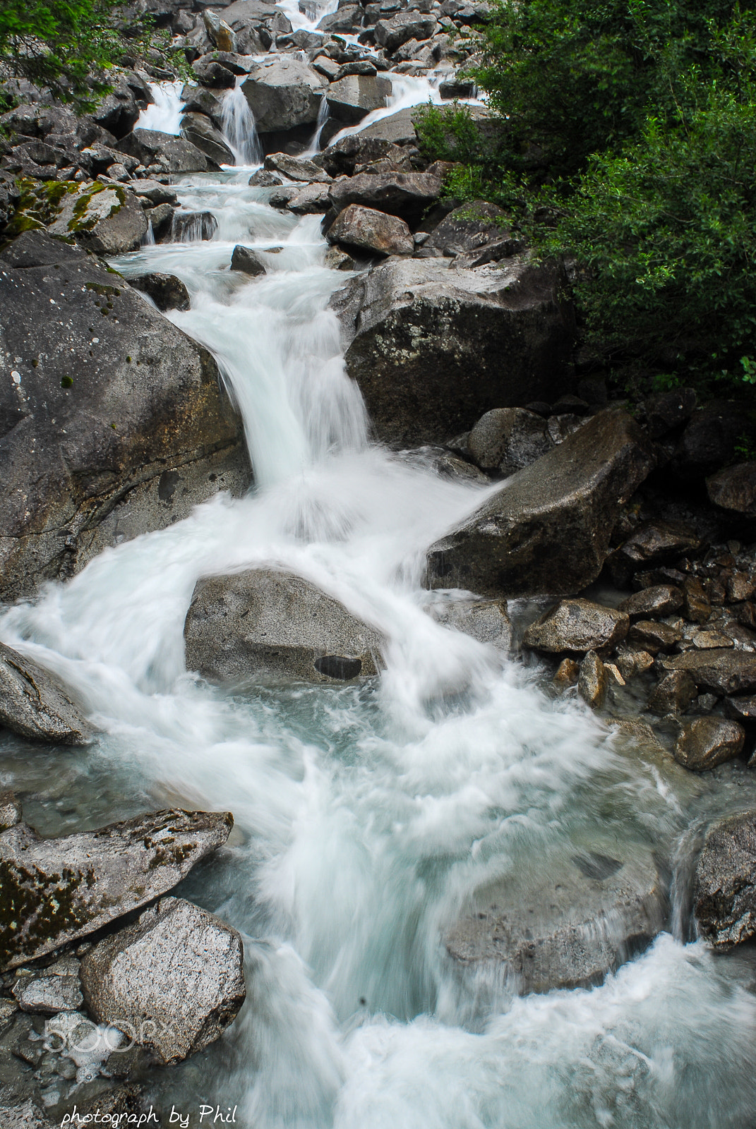 Nikon AF Nikkor 20mm F2.8D sample photo. Waterfall photography