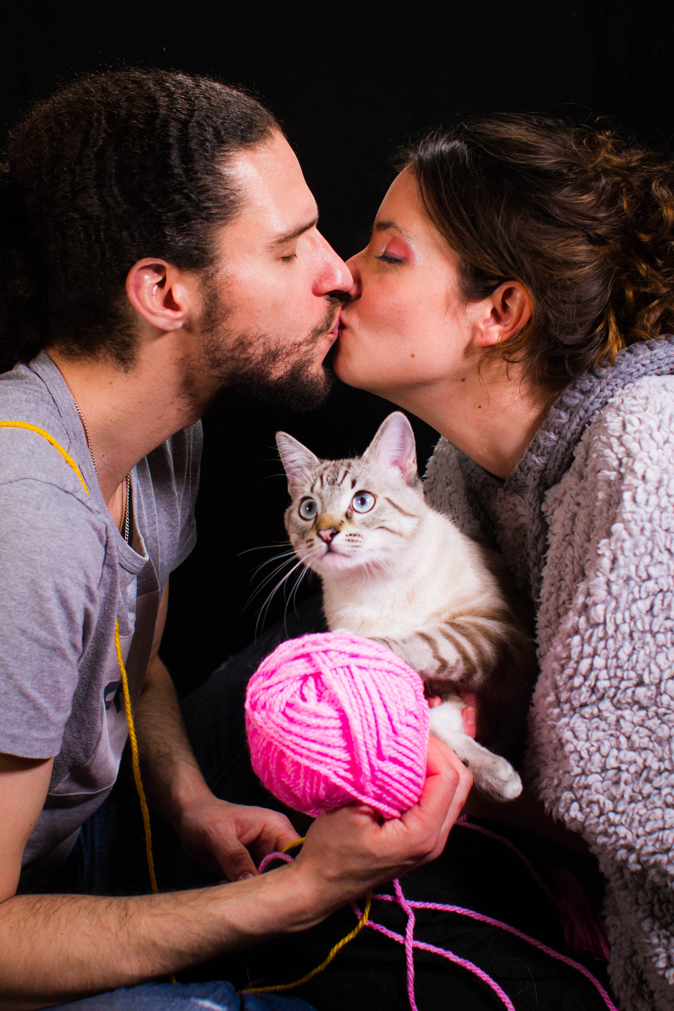 Canon EF 28mm F1.8 USM sample photo. "all i need is love" photography