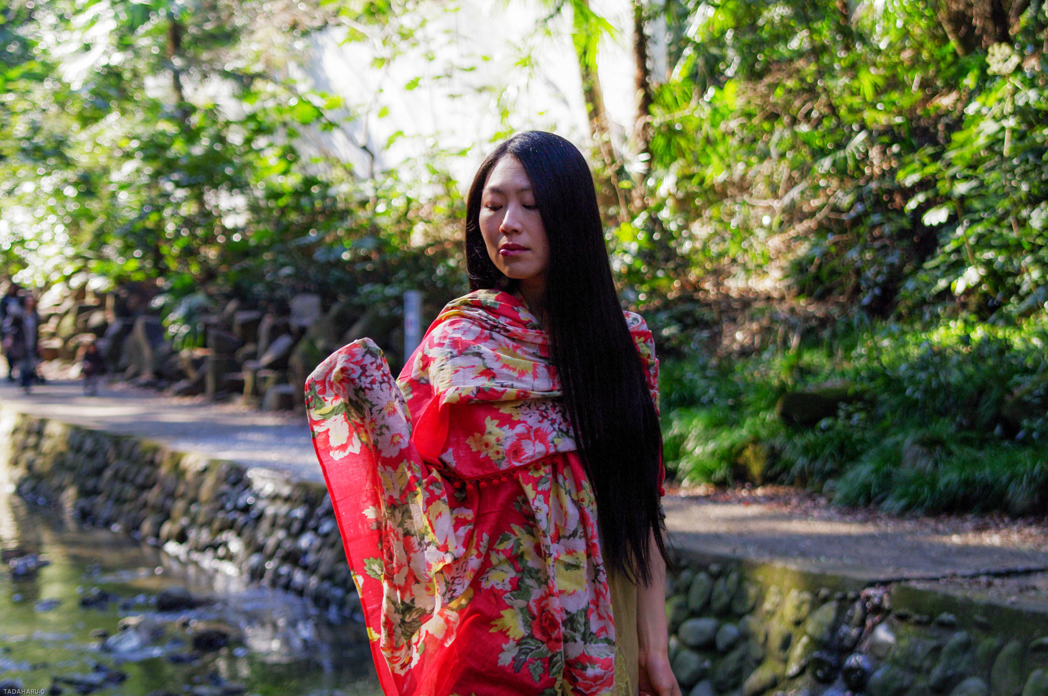 Pentax K-7 + Sigma sample photo. Black hair girl in the japan forest photography