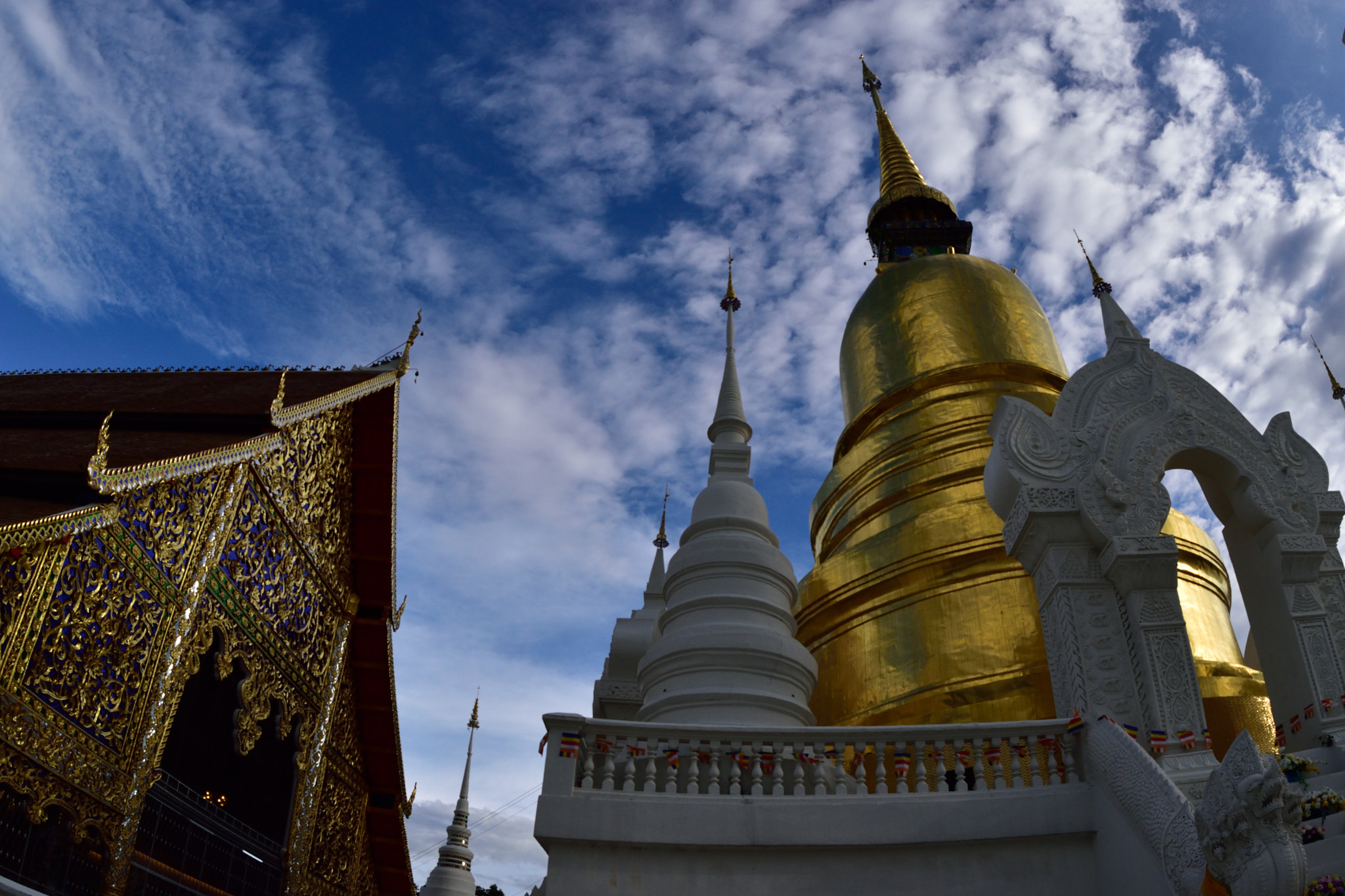 Nikon D5500 + Sigma 15mm F2.8 EX DG Diagonal Fisheye sample photo. Temple in chiang mai photography