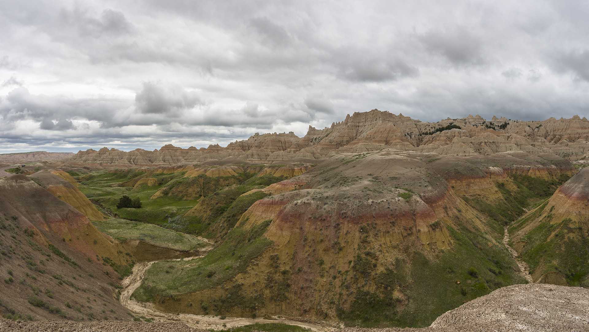 Pentax K-5 IIs + Pentax smc DA 15mm F4 ED AL Limited sample photo. Badlands in spring photography