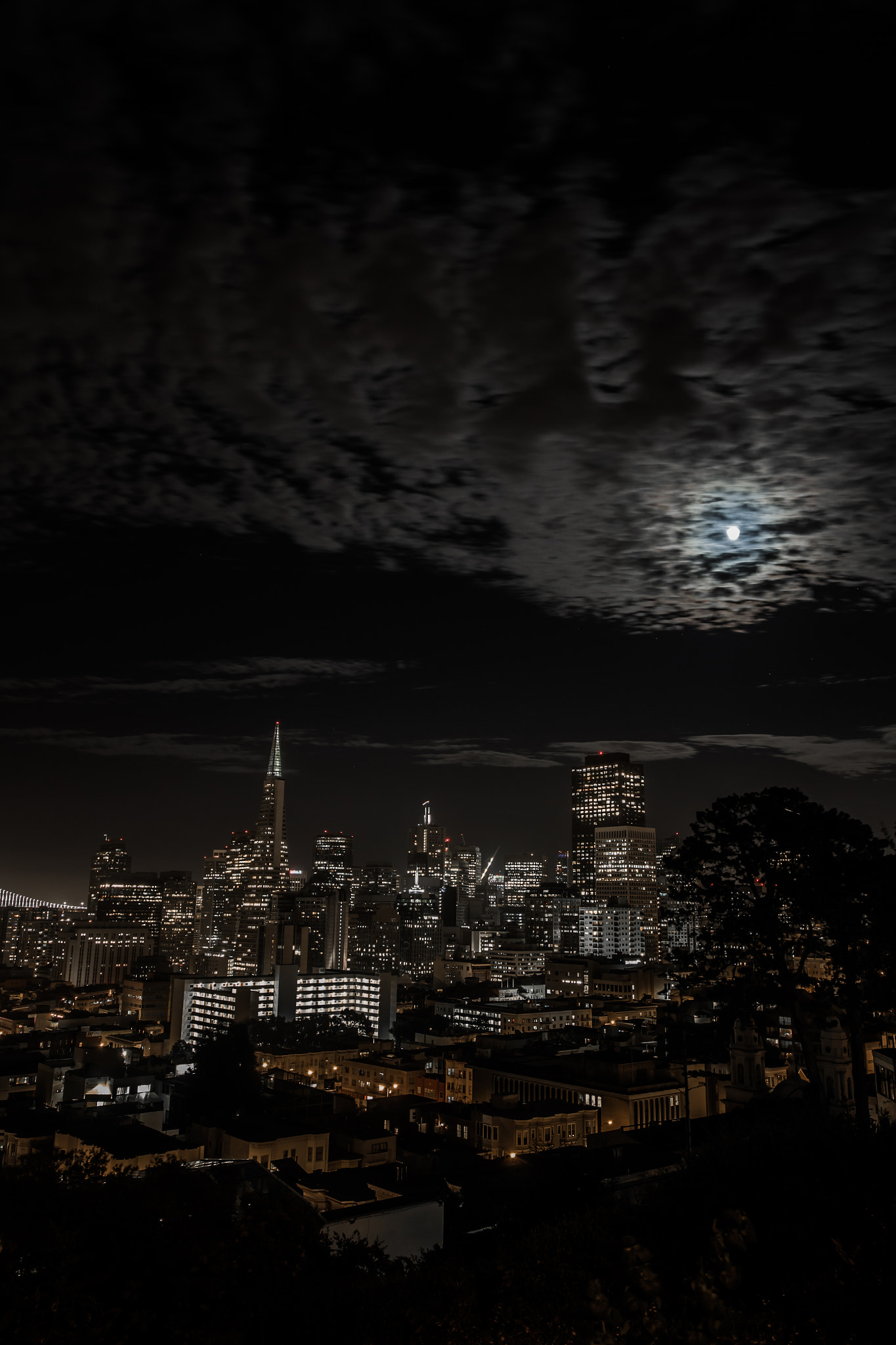 Sigma 10-20mm F4-5.6 EX DC HSM sample photo. Moody moon photography