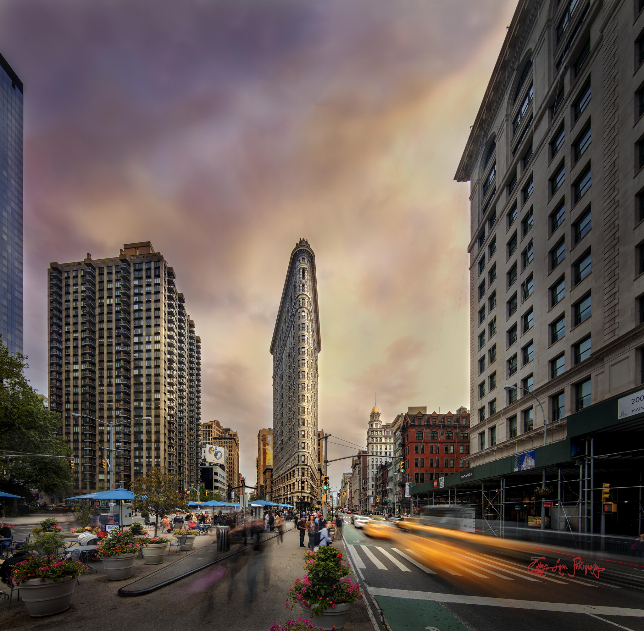 Nikon D600 + Tokina AT-X 17-35mm F4 Pro FX sample photo. Madison garden flat iron district photography