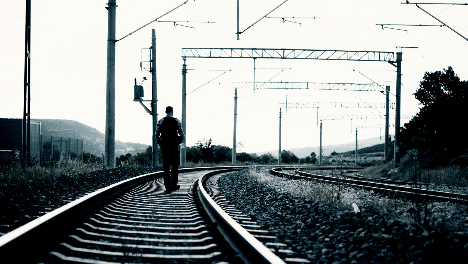 ZEISS Makro-Planar T* 50mm F2 sample photo. Railway photography