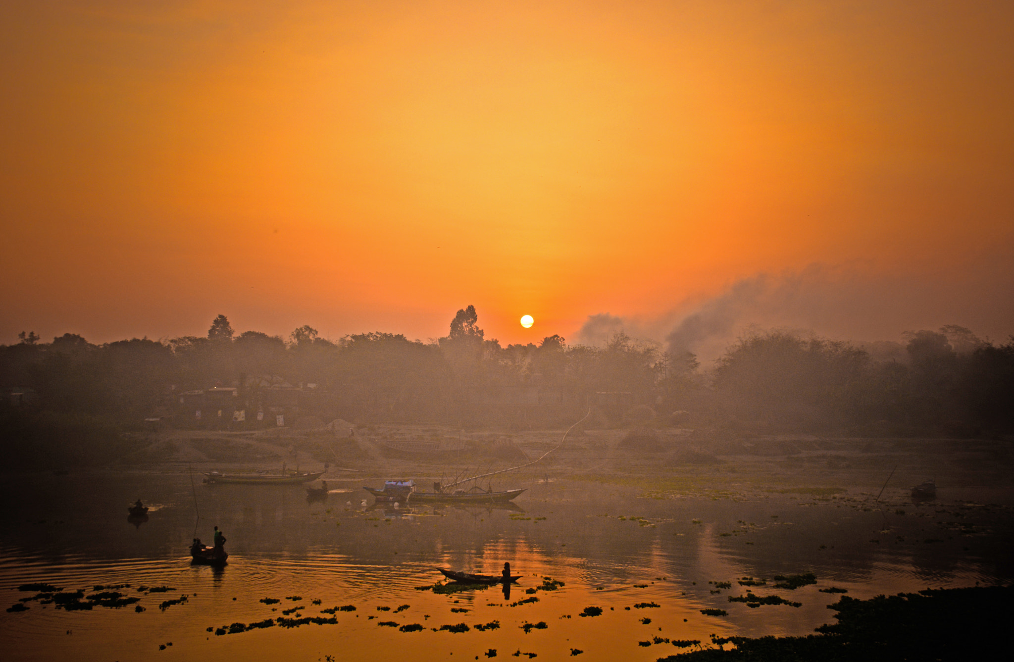 Nikon D7100 + AF Zoom-Nikkor 35-70mm f/2.8 sample photo. Morning hour photography