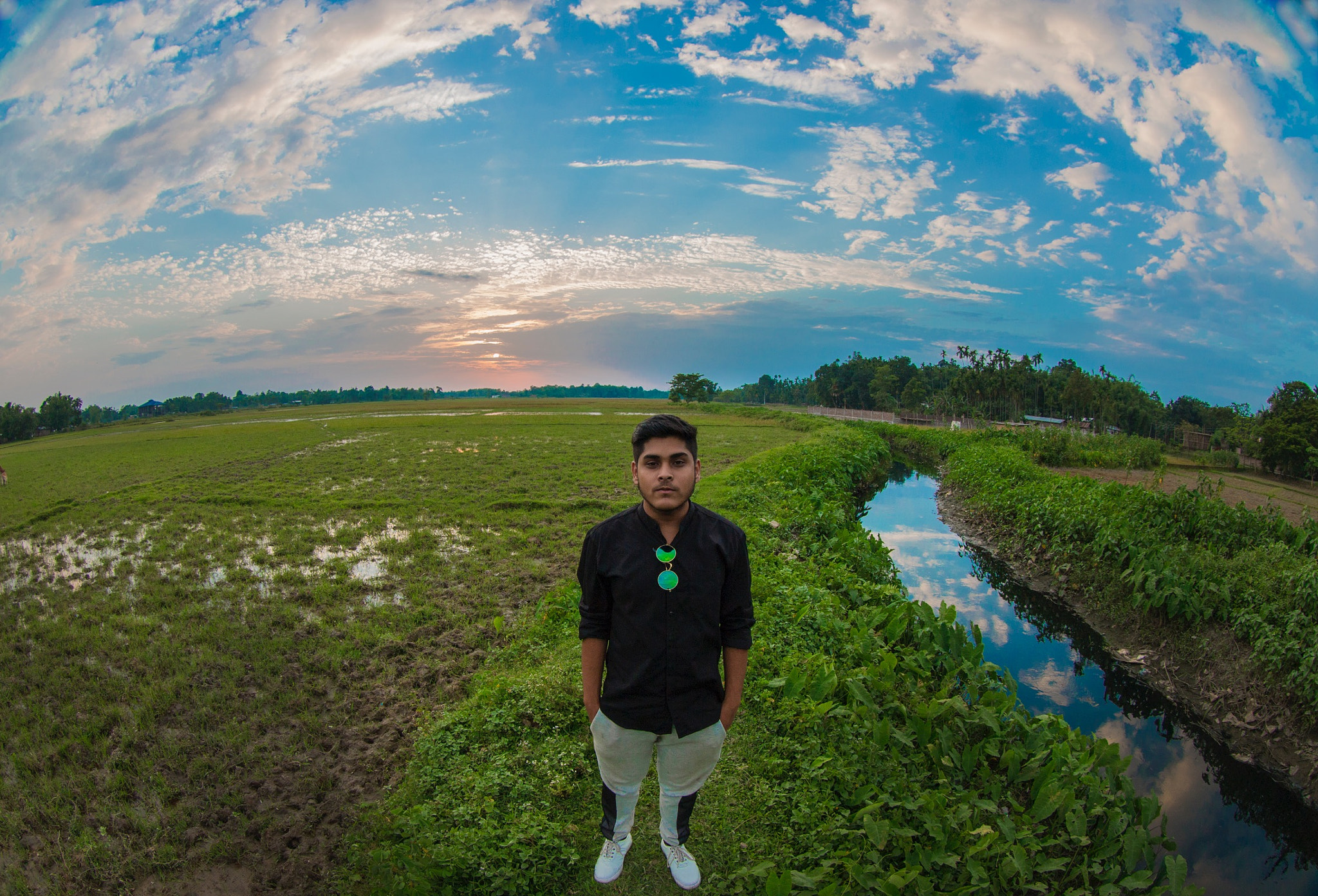 Canon EF 8-15mm F4L Fisheye USM sample photo