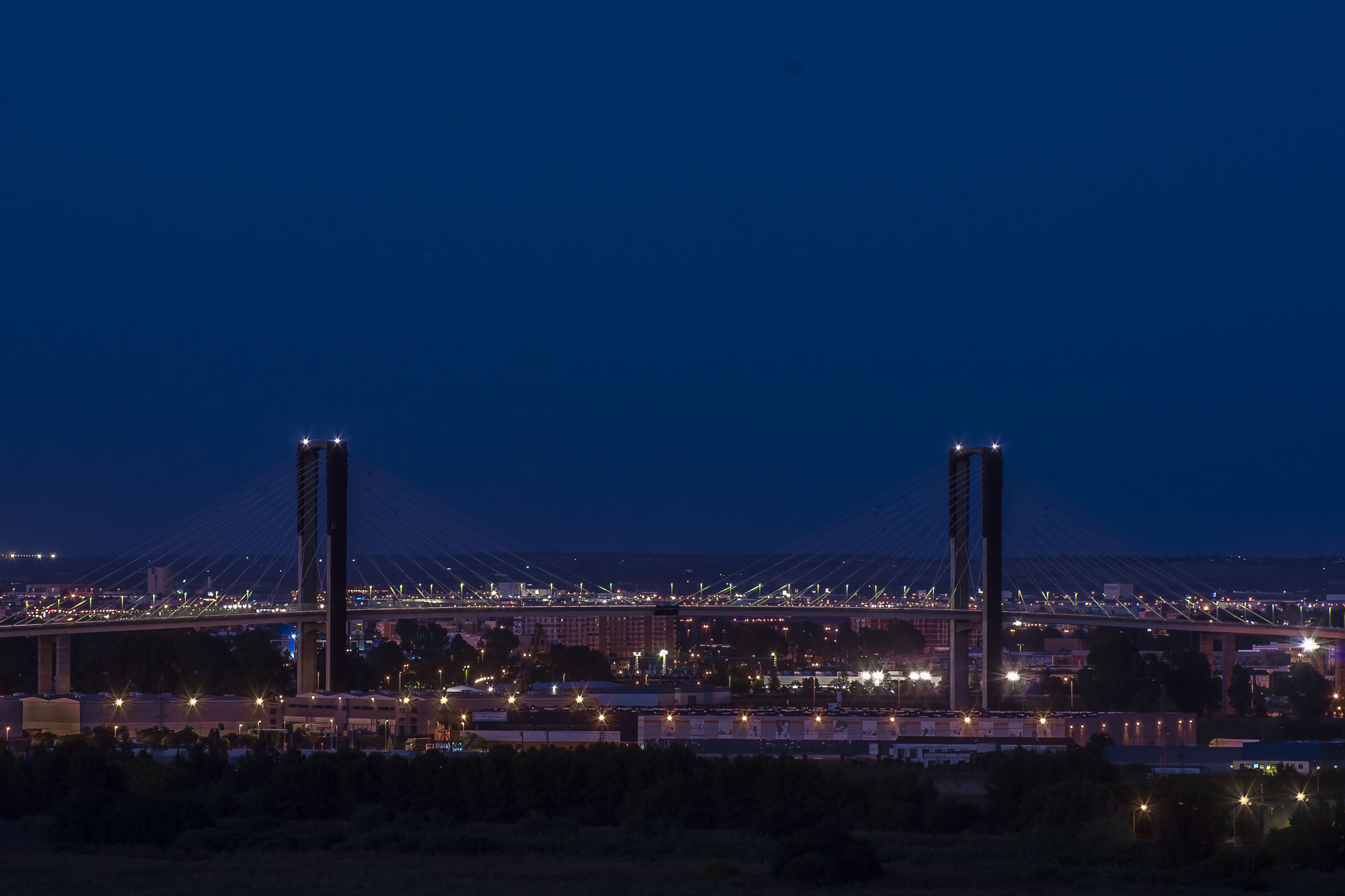 Sony 75-300mm F4.5-5.6 sample photo. V centenary bridge photography