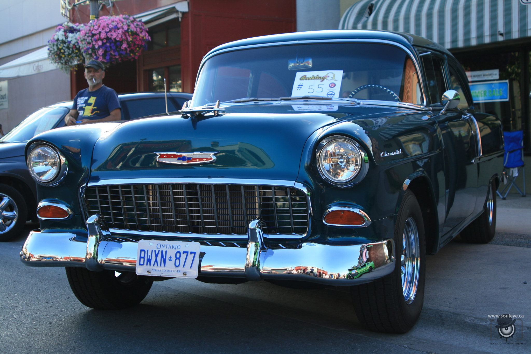 Canon EF 28-105mm f/3.5-4.5 USM sample photo. Classic chevy hunter green photography