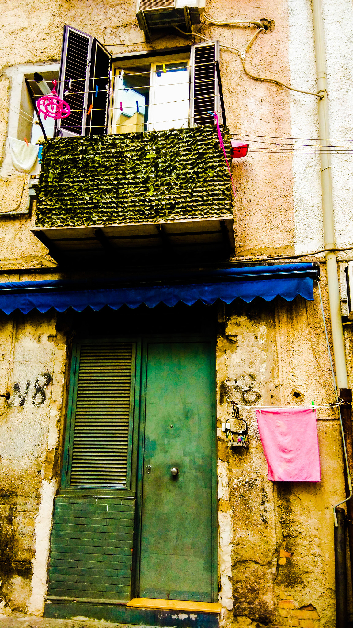 Xiaomi MI3 sample photo. San lorenzo district naples photography