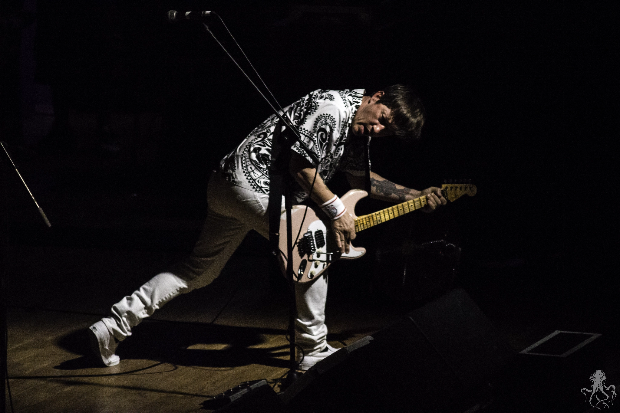 Sigma 70-300mm F4-5.6 APO DG Macro sample photo. Scott shiflett // me first & the gimme gimmes photography