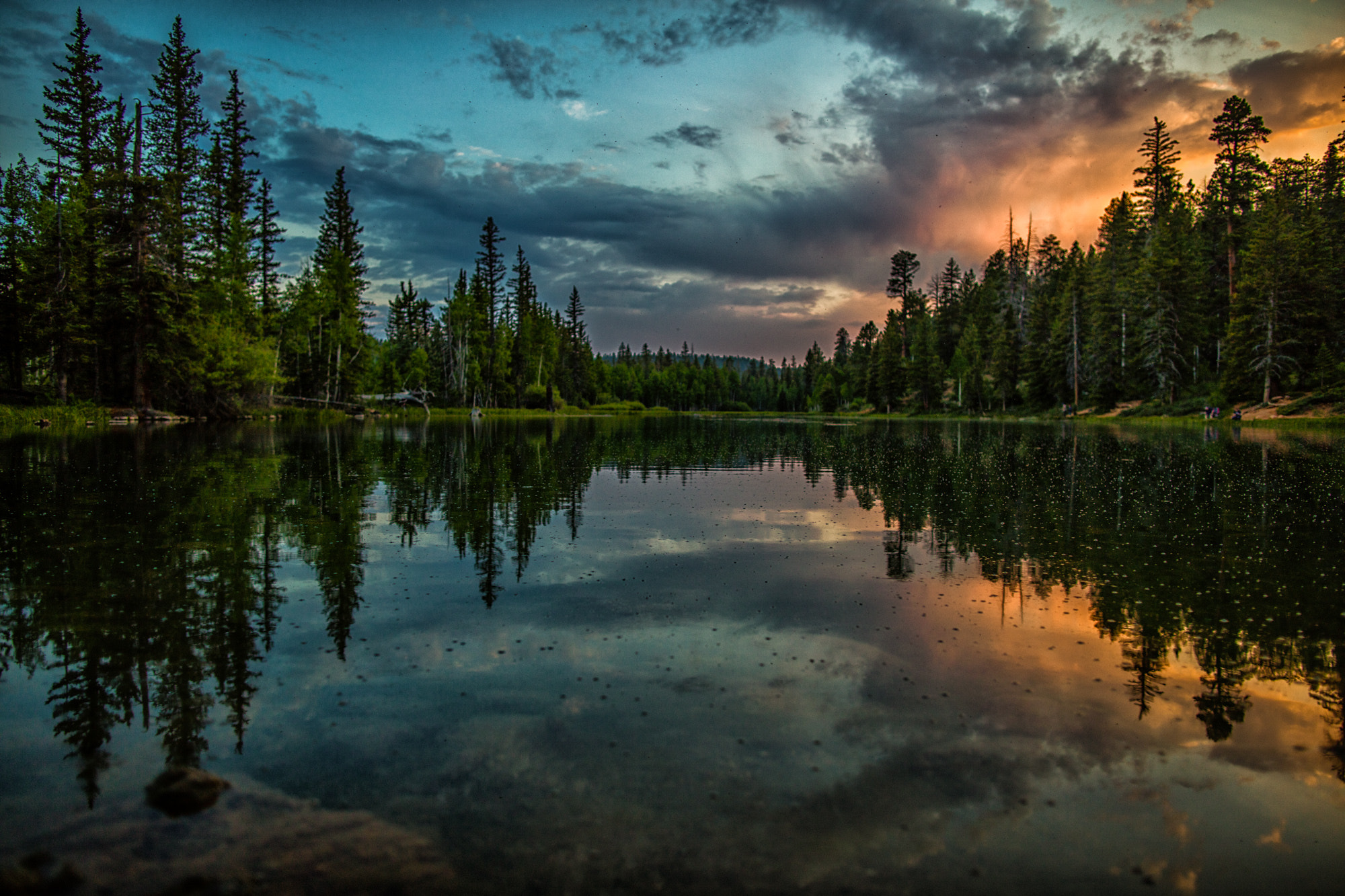 Canon EF 24mm F1.4L II USM sample photo. Aspen mirror sunset photography