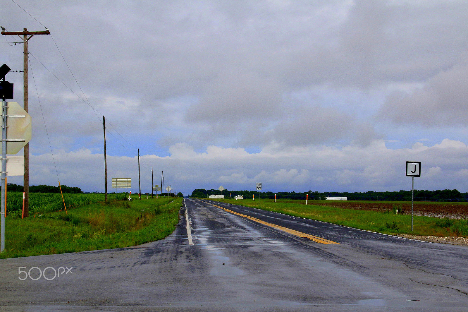 Canon EF-S 18-55mm F3.5-5.6 sample photo. Rural road photography