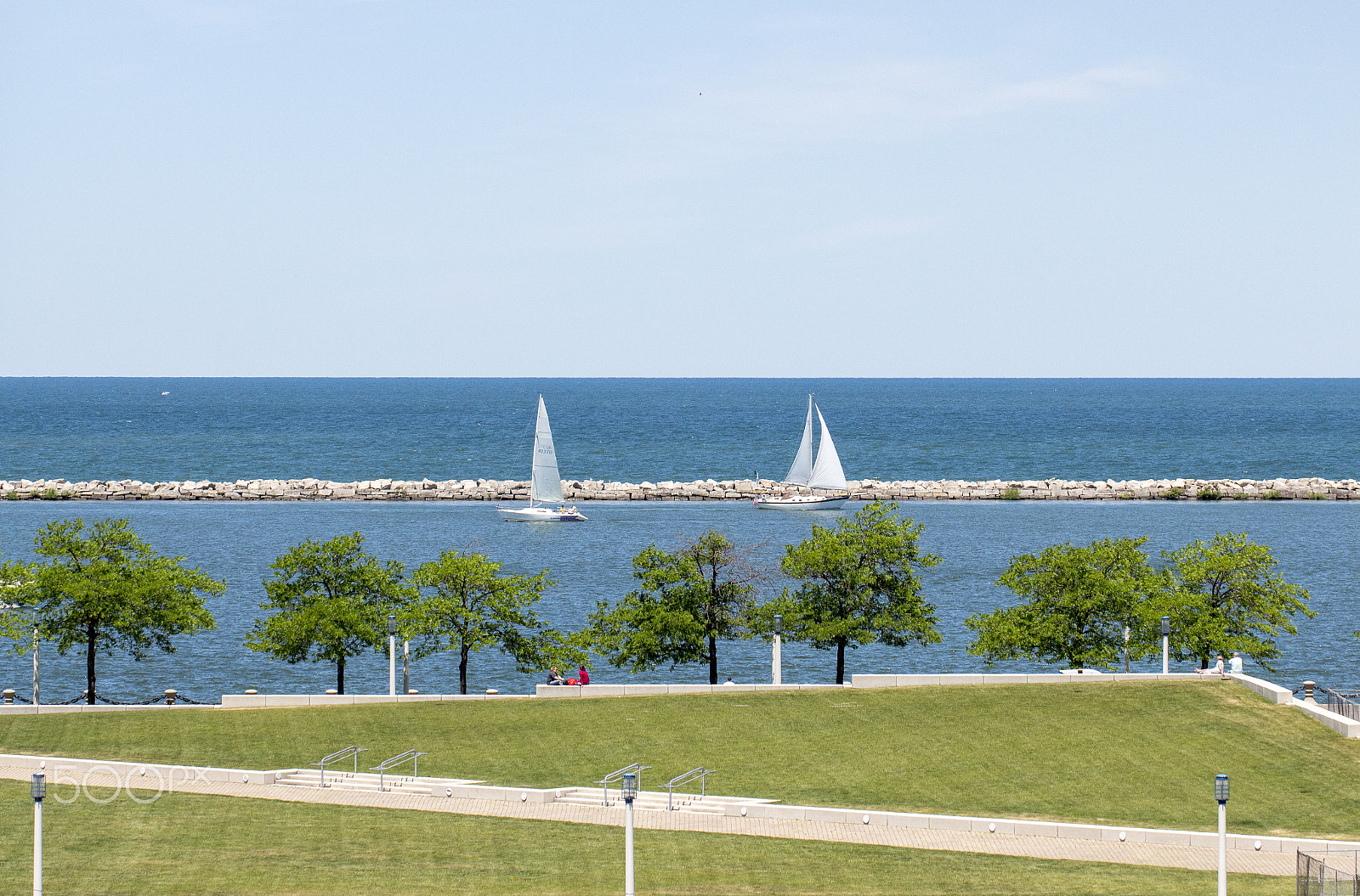 Canon EF 100mm F2.8L Macro IS USM sample photo. Cleveland sailboats photography