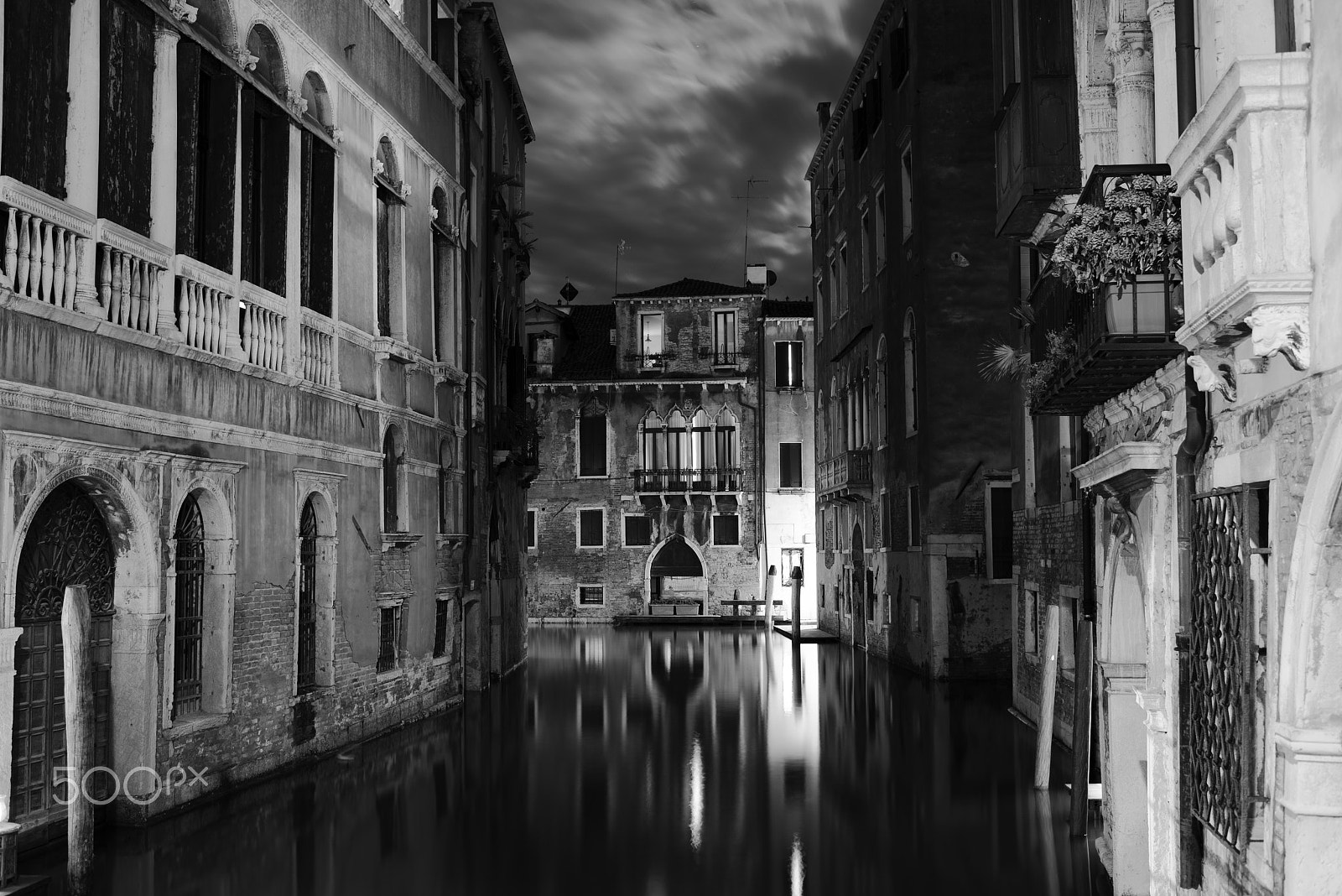 Nikon D800E + Nikon AF-S Nikkor 35mm F1.4G sample photo. Venice 3 photography