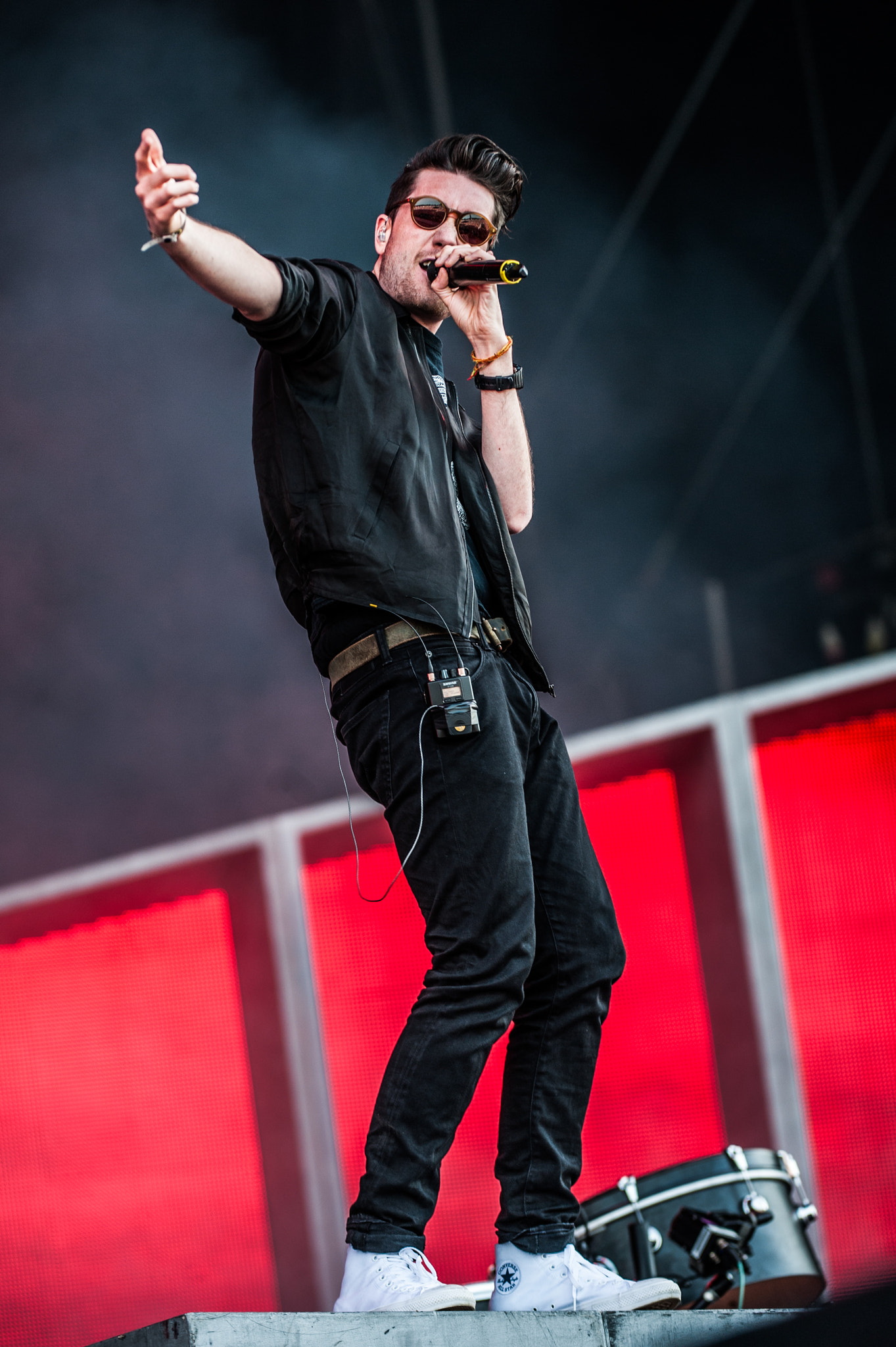 Nikon AF-S Nikkor 200-400mm F4G ED-IF VR sample photo. Bastille pinkpop photography