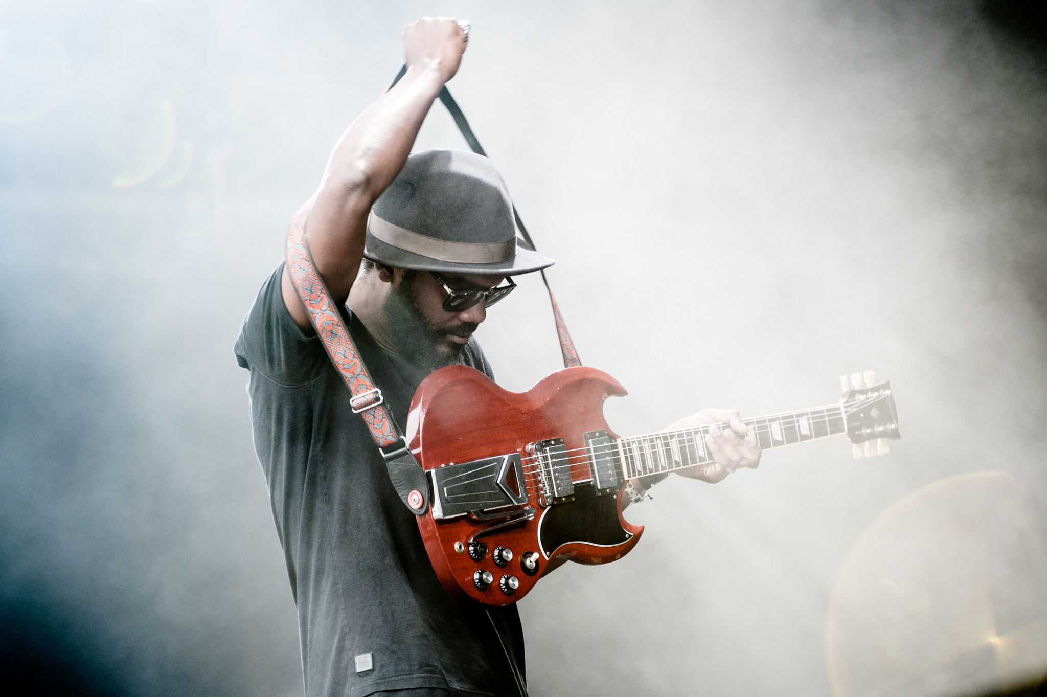 Nikon AF-S Nikkor 200-400mm F4G ED-IF VR sample photo. Gary clark jr pinkpop photography