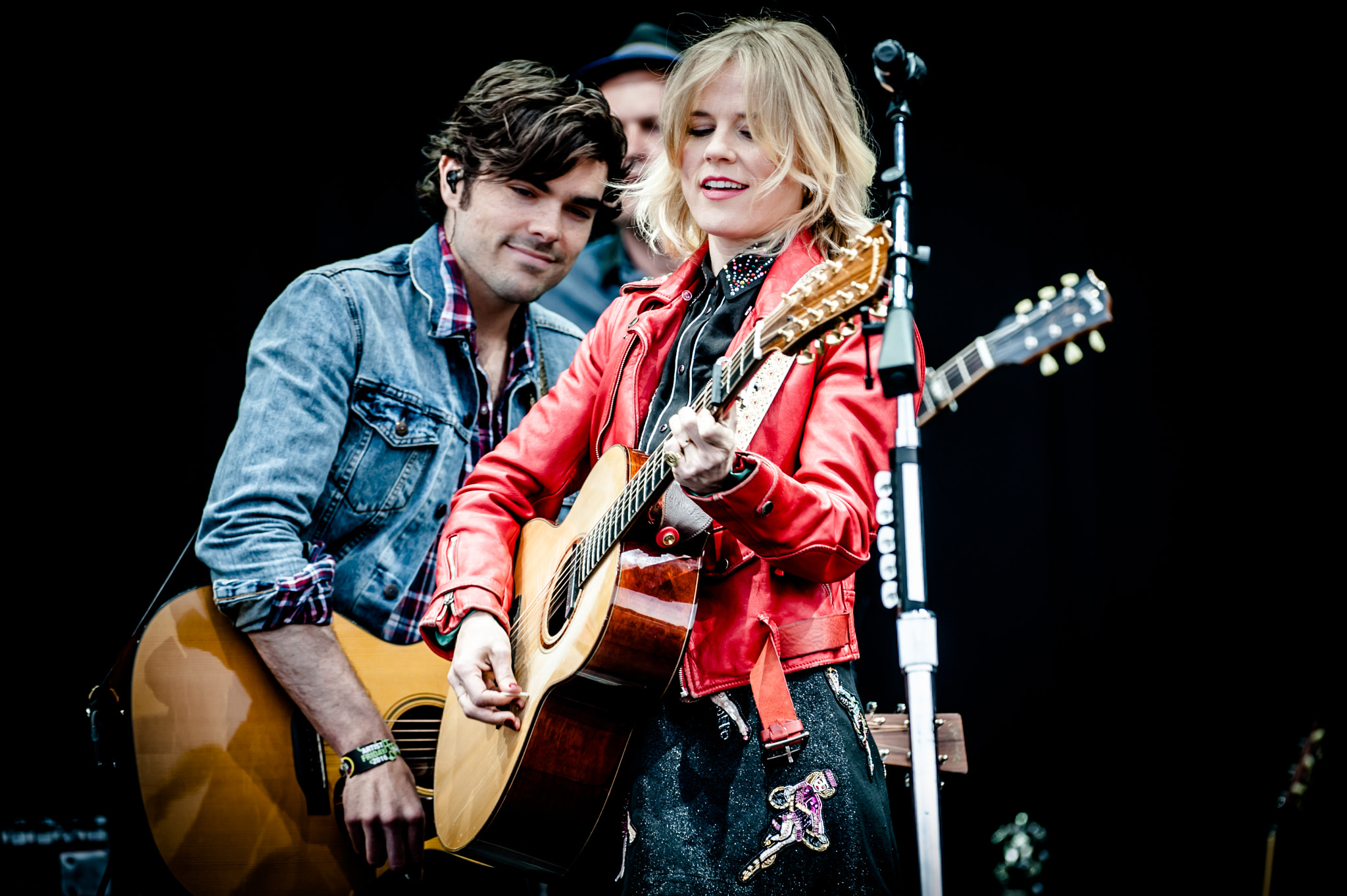 Nikon AF-S Nikkor 200-400mm F4G ED-IF VR sample photo. The common linnets pinkpop photography