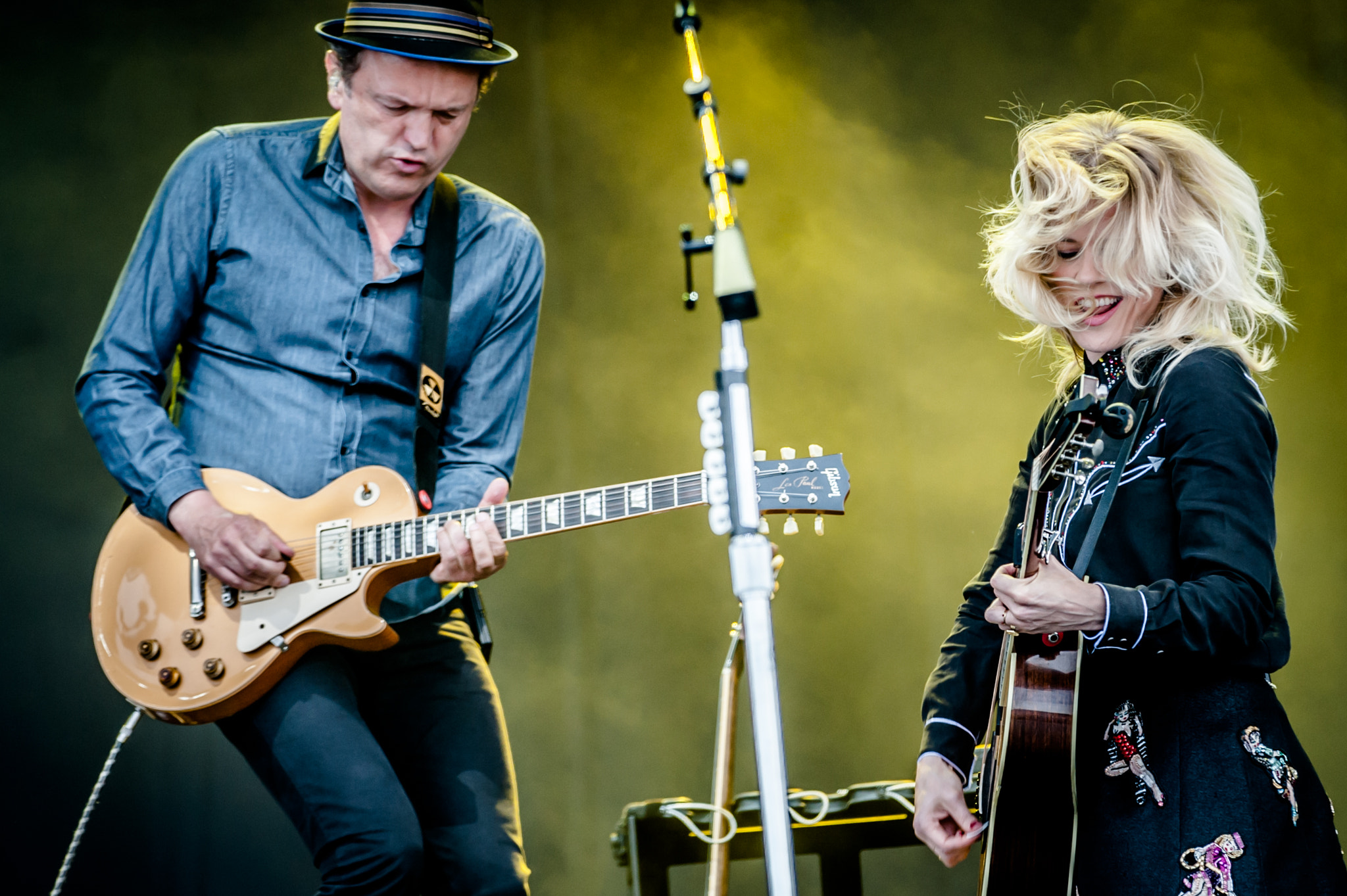 Nikon AF-S Nikkor 200-400mm F4G ED-IF VR sample photo. The common linnets pinkpop photography