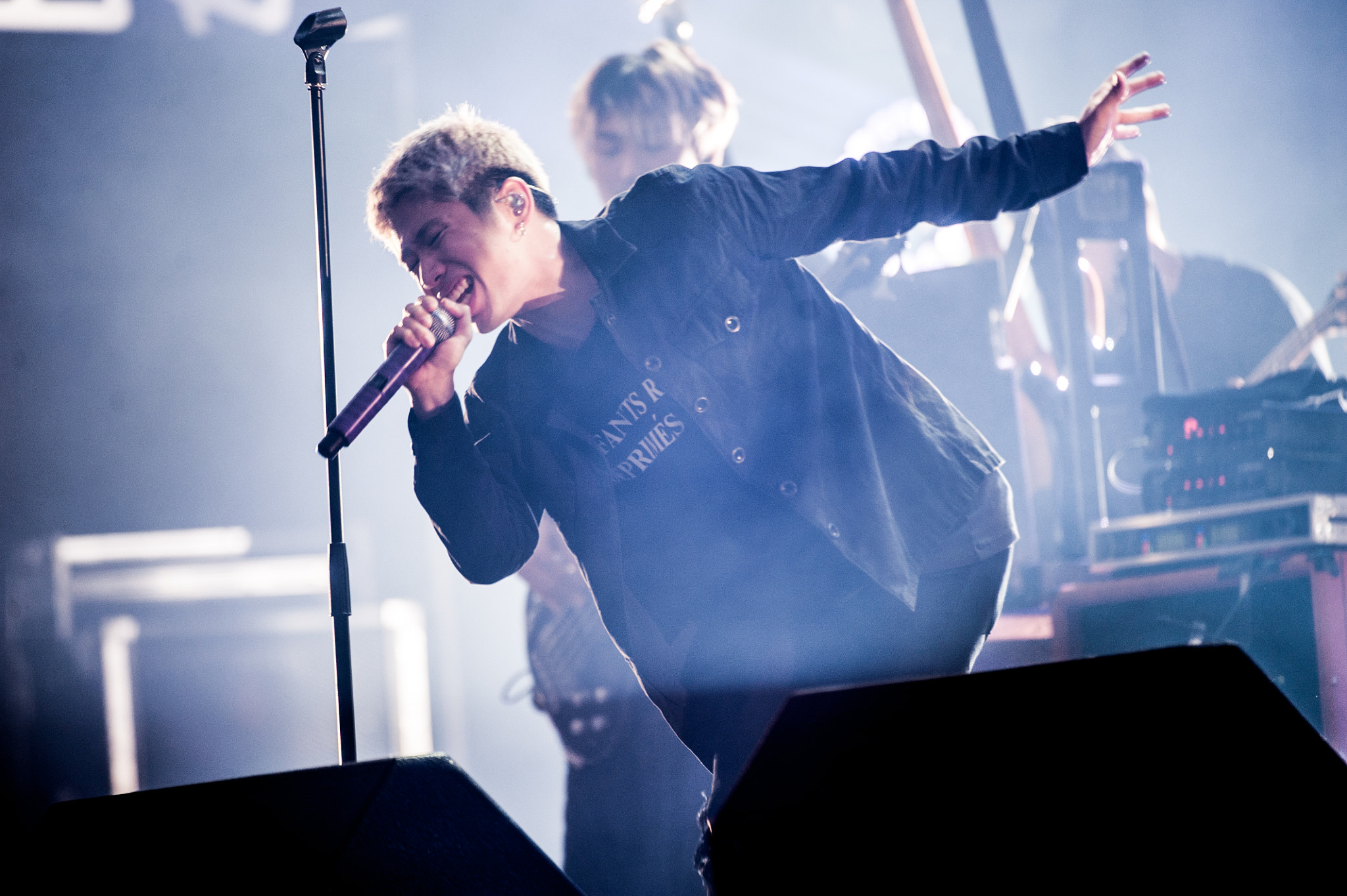 Nikon AF-S Nikkor 200-400mm F4G ED-IF VR sample photo. One ok rock pinkpop photography