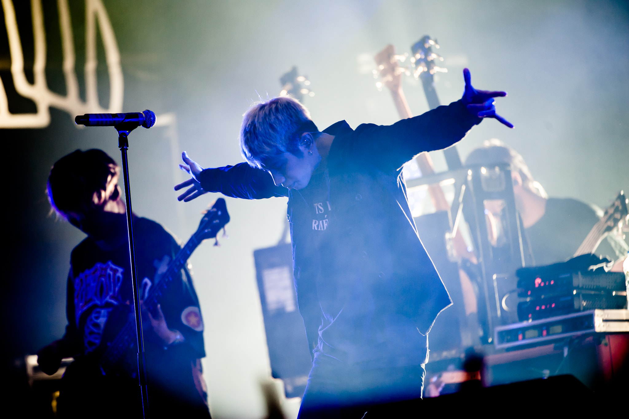 Nikon AF-S Nikkor 200-400mm F4G ED-IF VR sample photo. One ok rock pinkpop photography