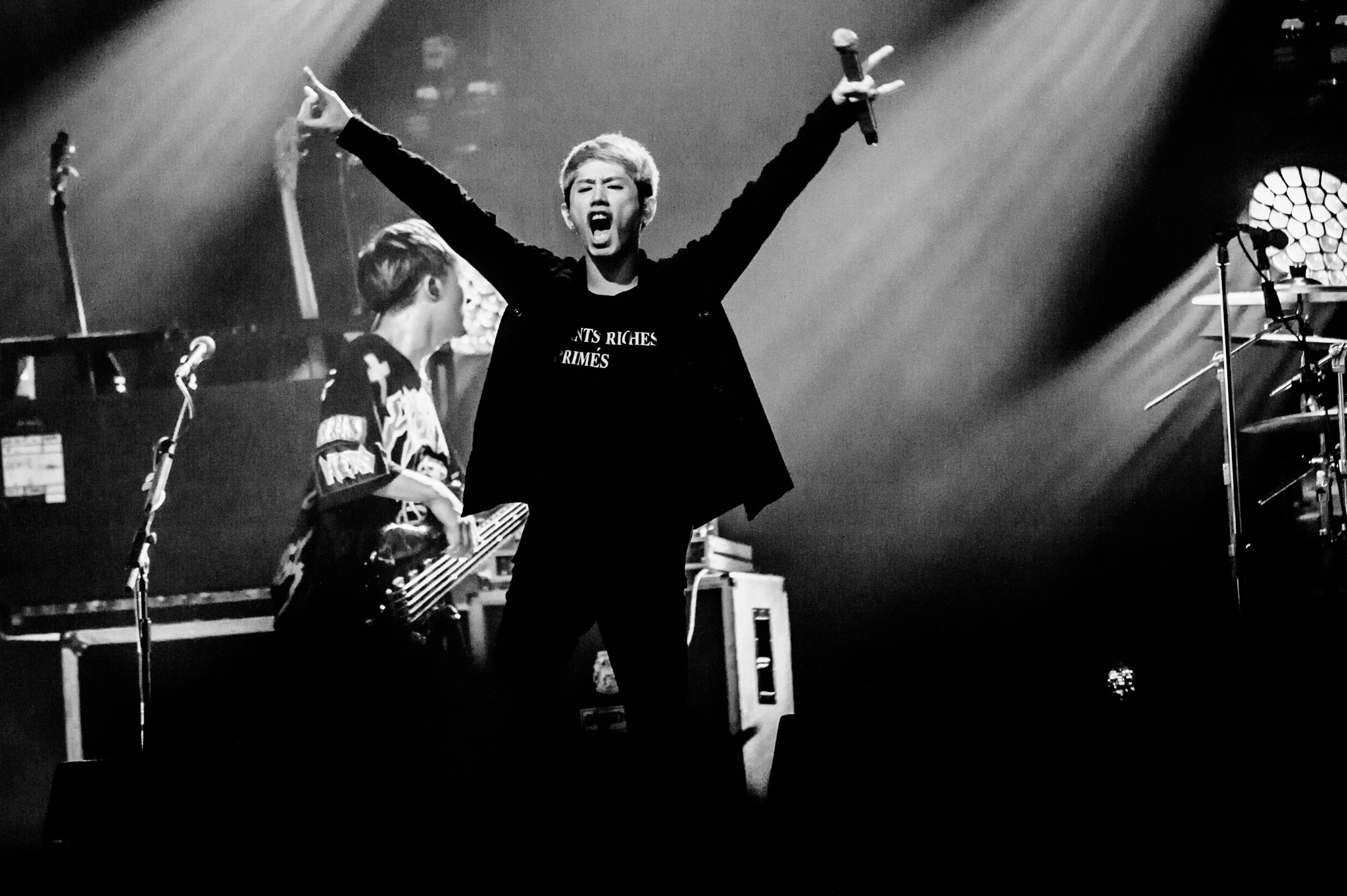 Nikon AF-S Nikkor 200-400mm F4G ED-IF VR sample photo. One ok rock pinkpop photography