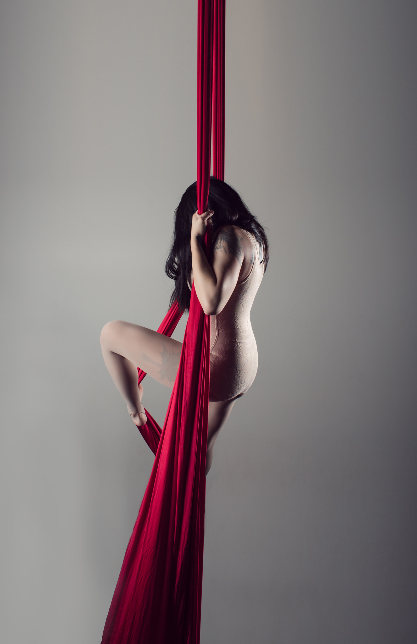 Nikon D810 + Nikon AF Nikkor 24mm F2.8D sample photo. Suspension photography