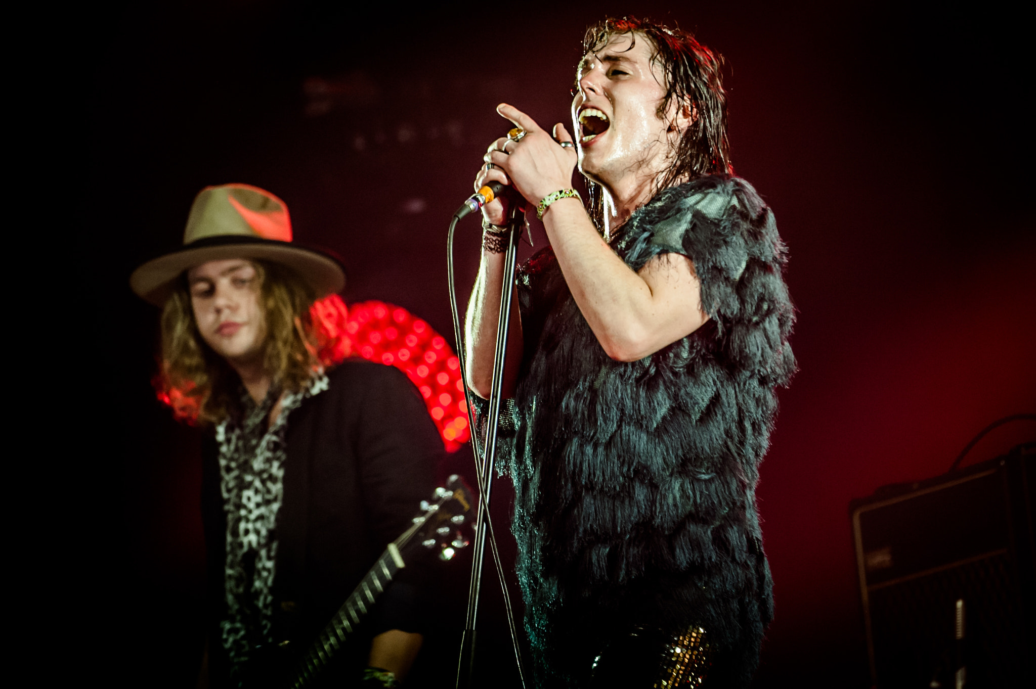 Nikon AF-S Nikkor 200-400mm F4G ED-IF VR sample photo. The struts pinkpop photography