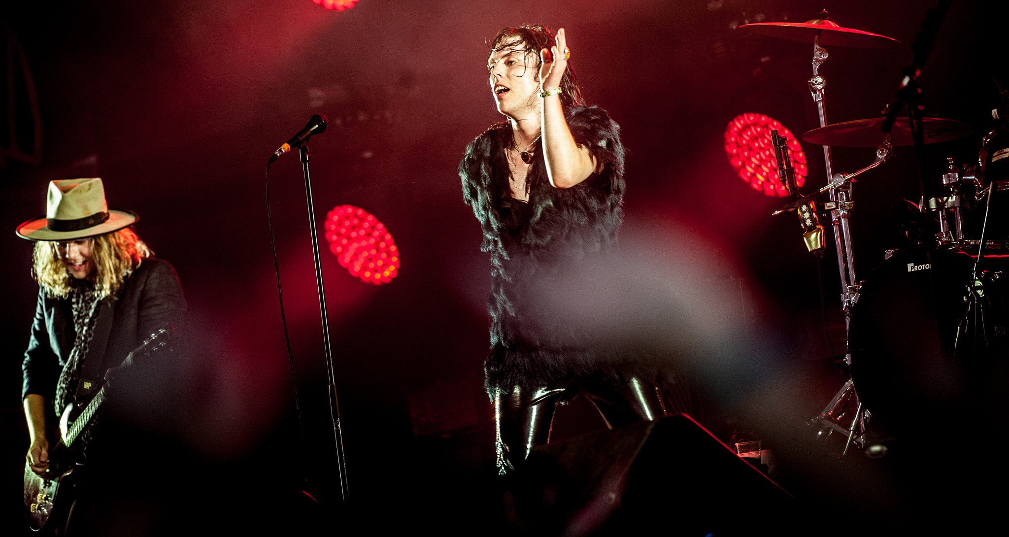 Nikon AF-S Nikkor 200-400mm F4G ED-IF VR sample photo. The struts pinkpop photography