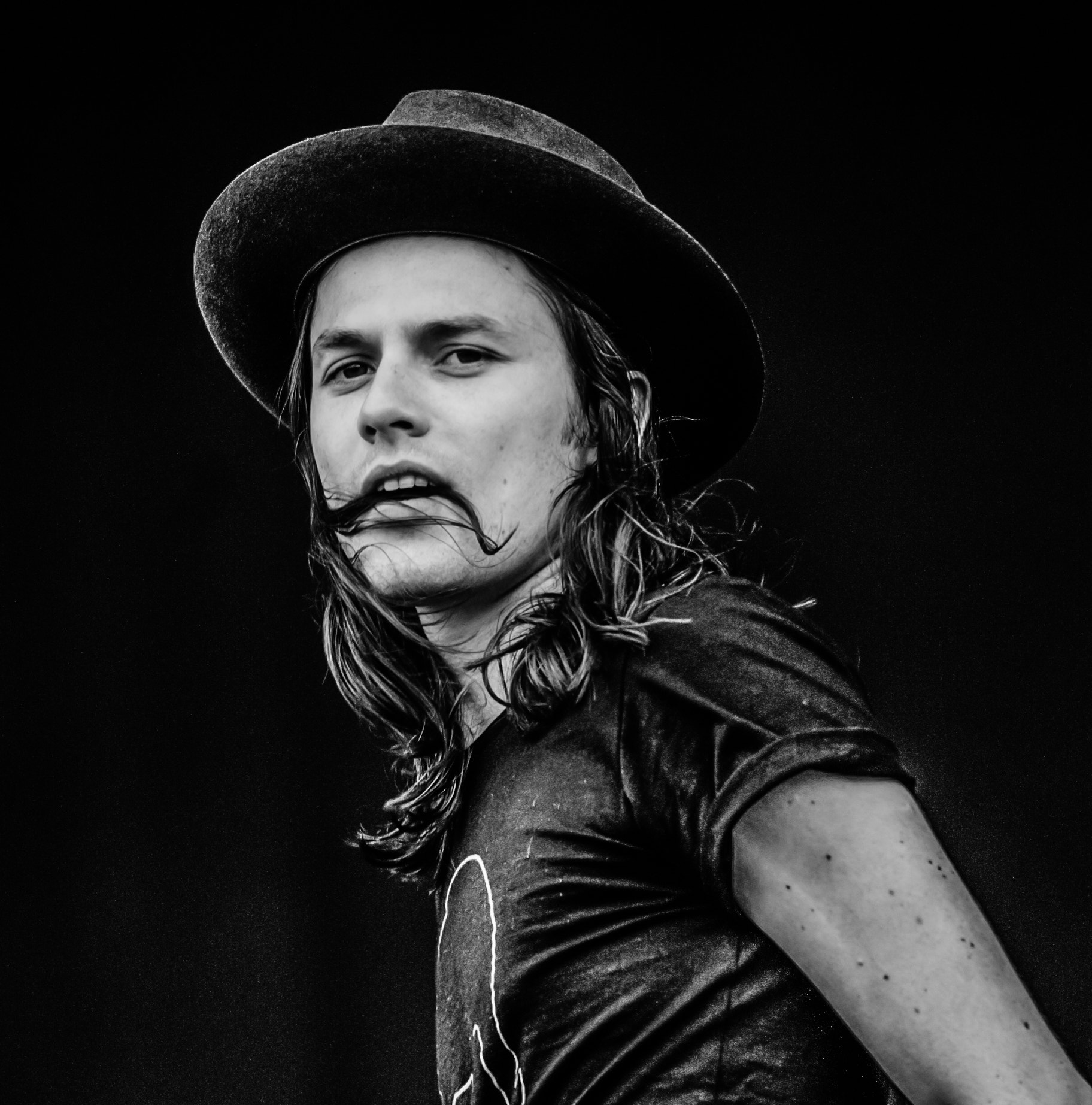 Nikon AF-S Nikkor 200-400mm F4G ED-IF VR sample photo. James bay pinkpop photography