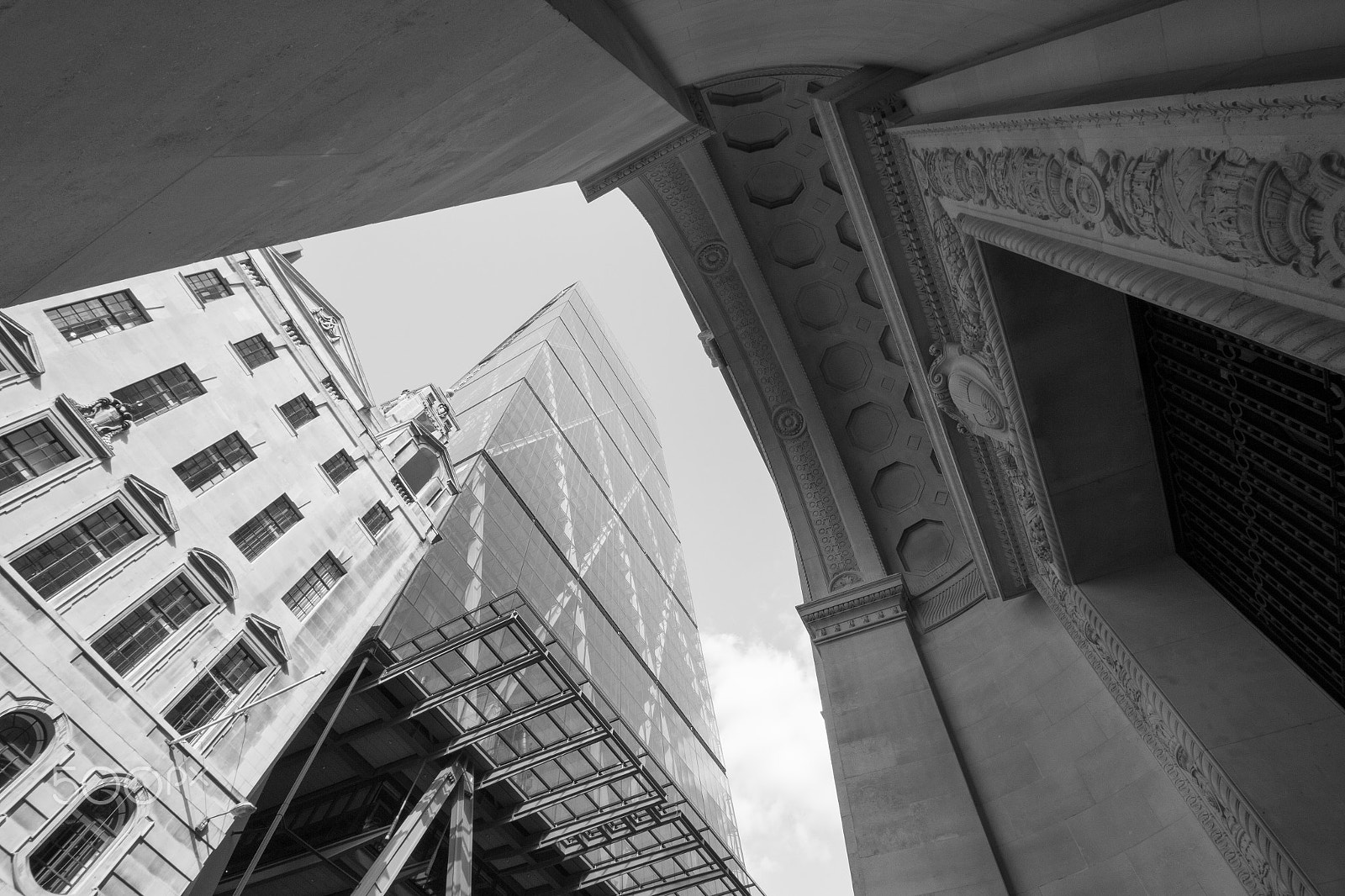 Canon EF-S 10-18mm F4.5–5.6 IS STM sample photo. So london photography