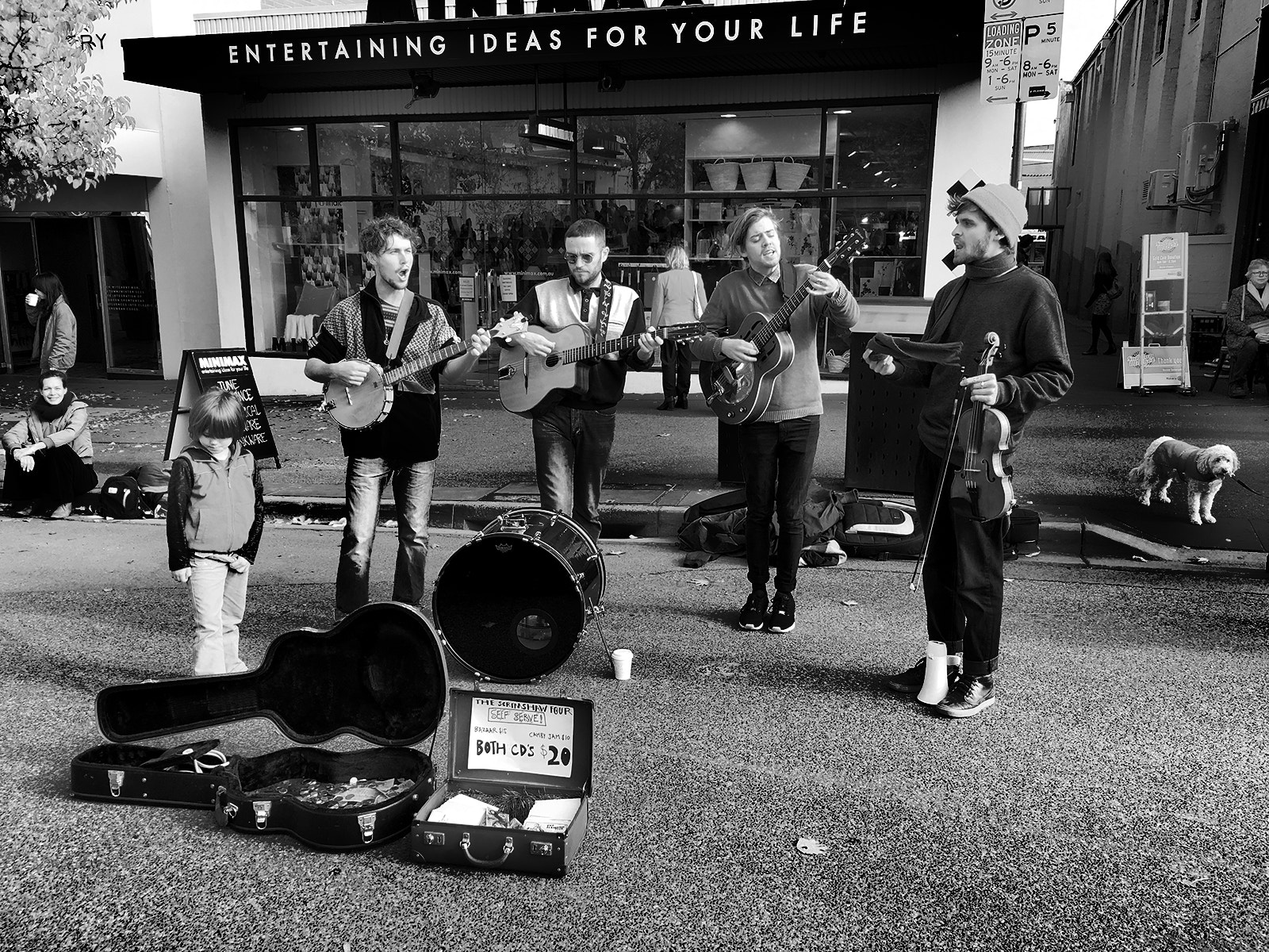 Apple iPhone8,1 sample photo. Band photography
