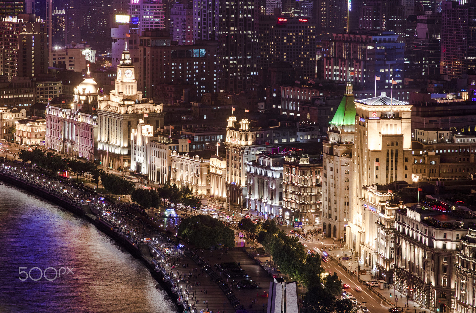 Sigma 17-70mm F2.8-4 DC Macro OS HSM sample photo. Morden light photography