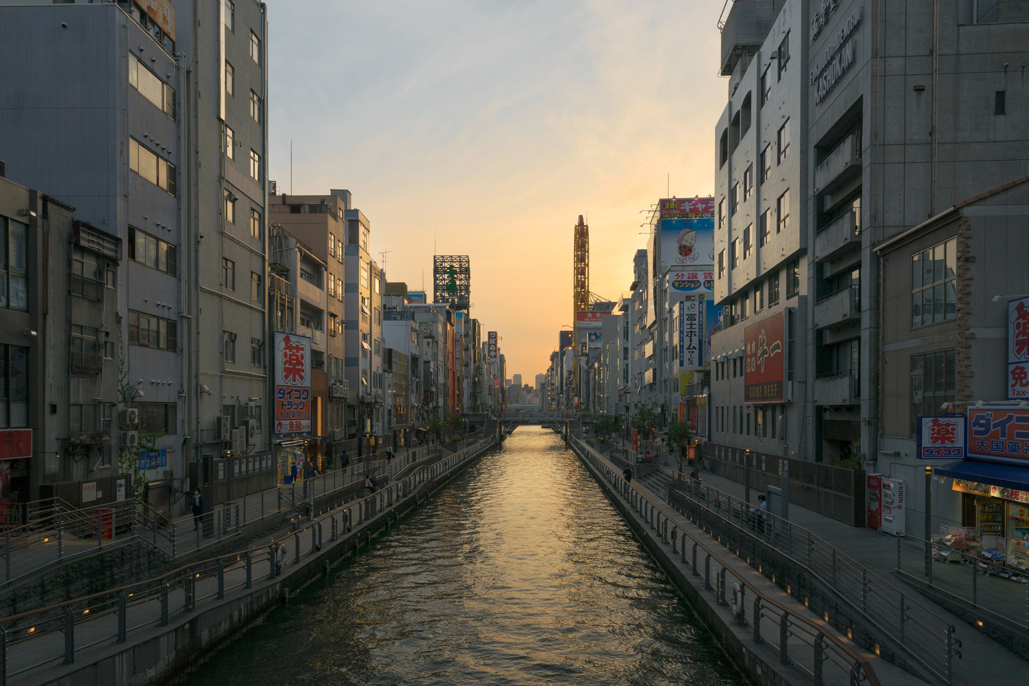 Sony a7 II + Canon EF 17-40mm F4L USM sample photo. Dotonbori canal photography