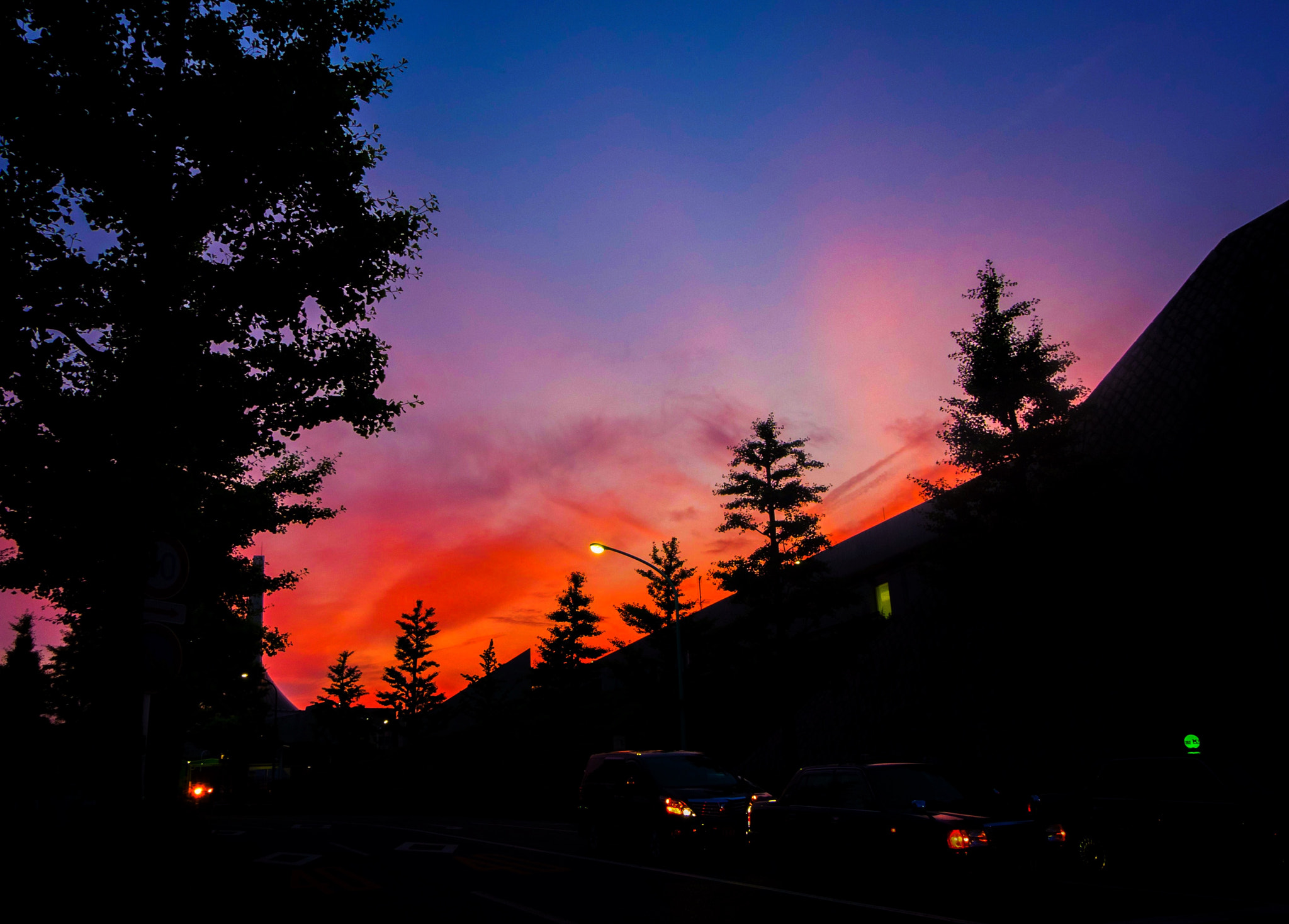 Fujifilm XC 16-50mm F3.5-5.6 OIS sample photo. Painting in the sky photography