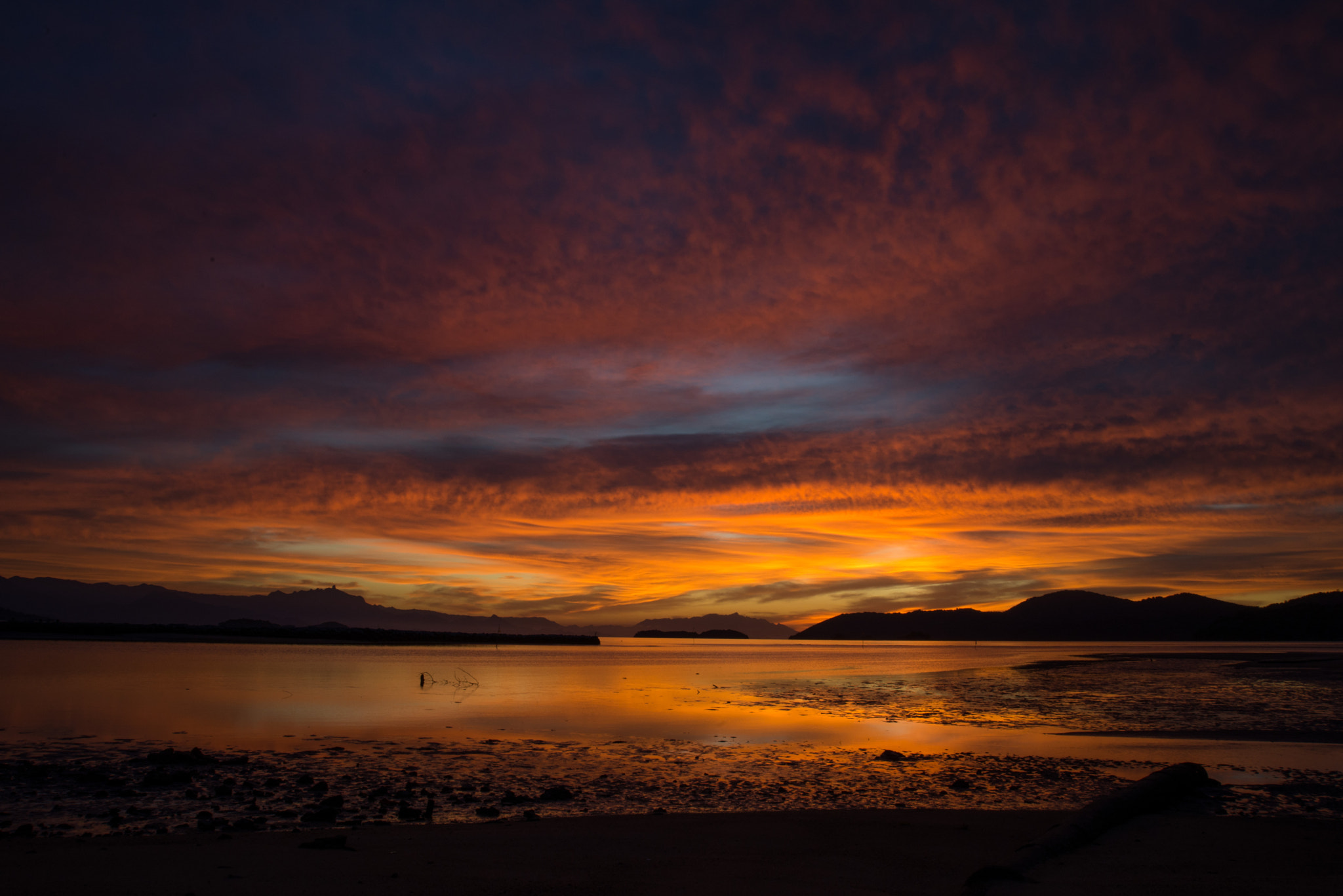 AF Zoom-Nikkor 28-80mm f/3.3-5.6G sample photo. Terra nova, paraty photography