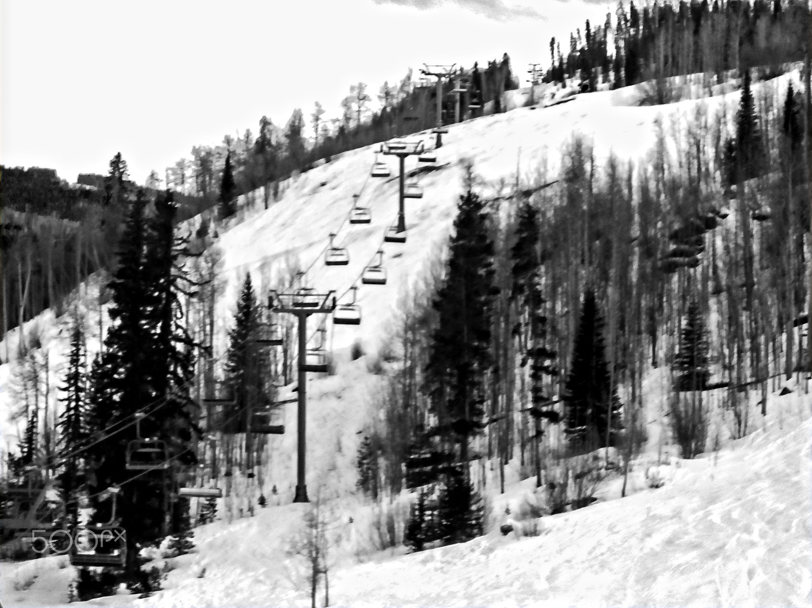 Samsung PL100 /  TL205 / VLUU PL100 /  PL101 sample photo. Vail colorado gondola lifts photography