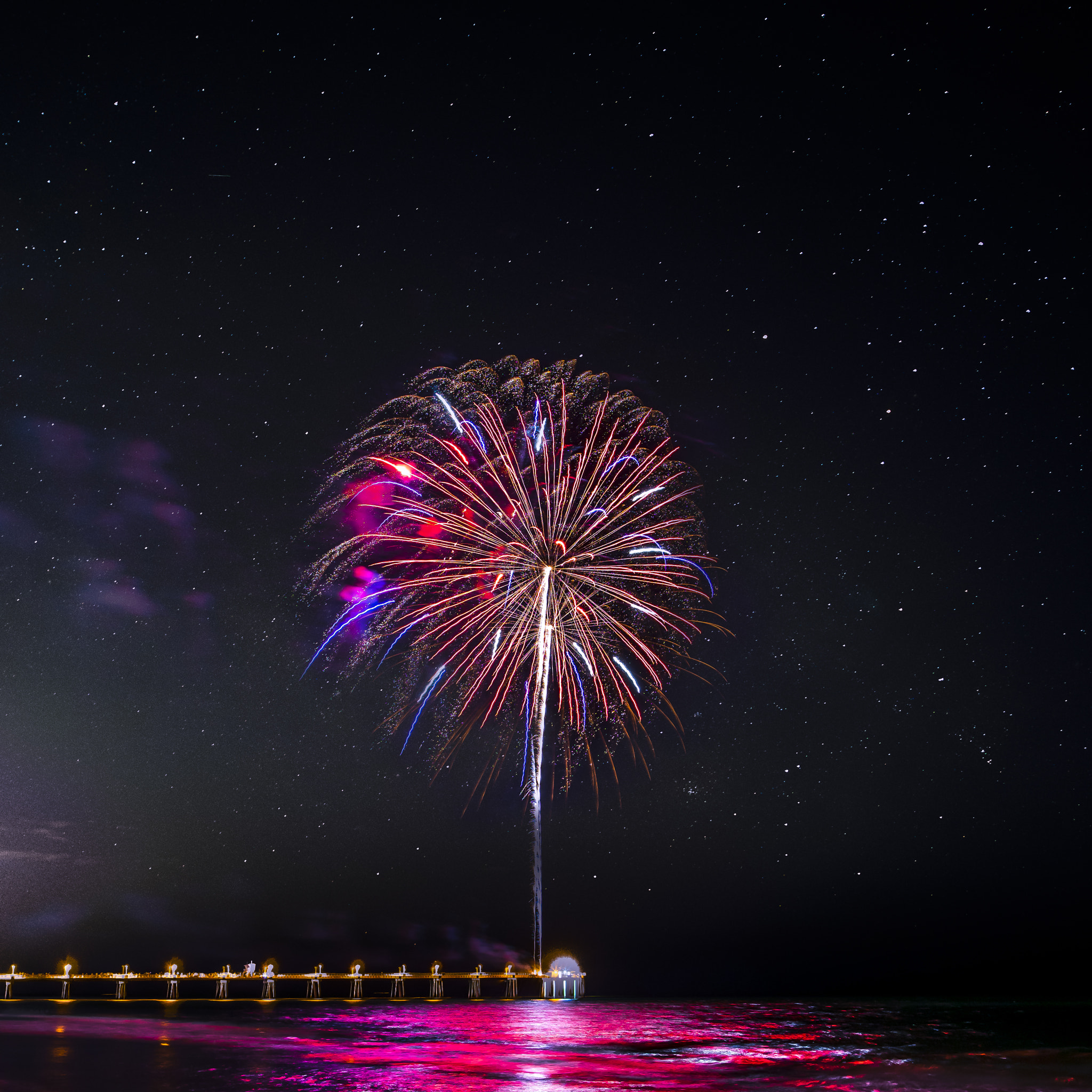 Nikon D3300 + Samyang 16mm F2 ED AS UMC CS sample photo. Fort walton fireworks photography