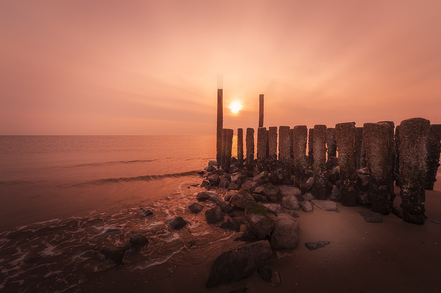 Sigma 12-24mm F4.5-5.6 EX DG Aspherical HSM sample photo. Strandimpression photography