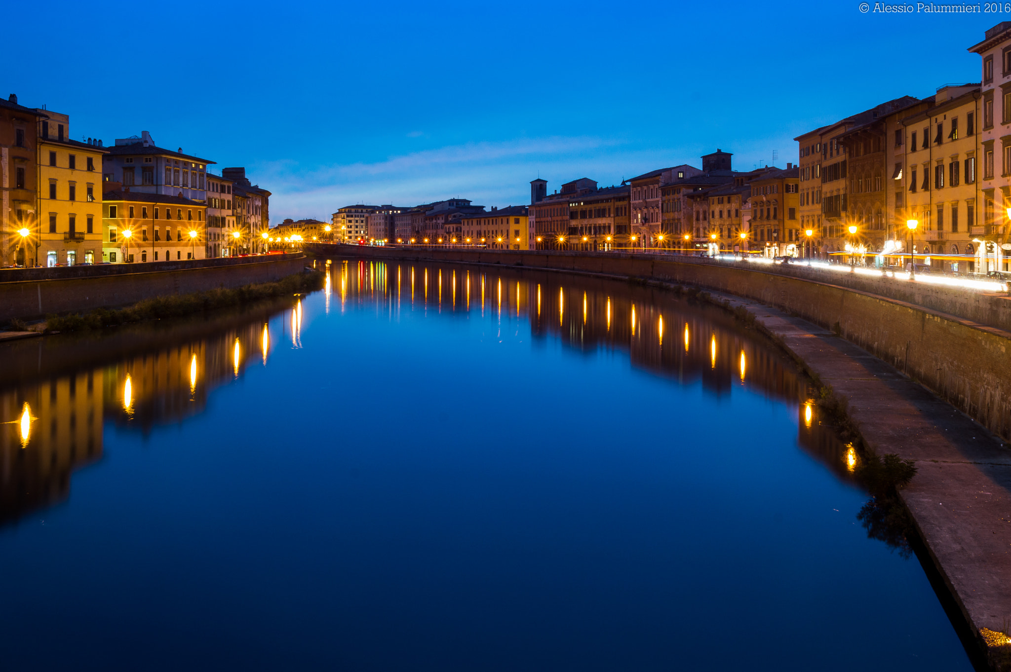 Sigma 17-70mm F2.8-4.5 DC Macro Asp. IF sample photo. The blue hour photography