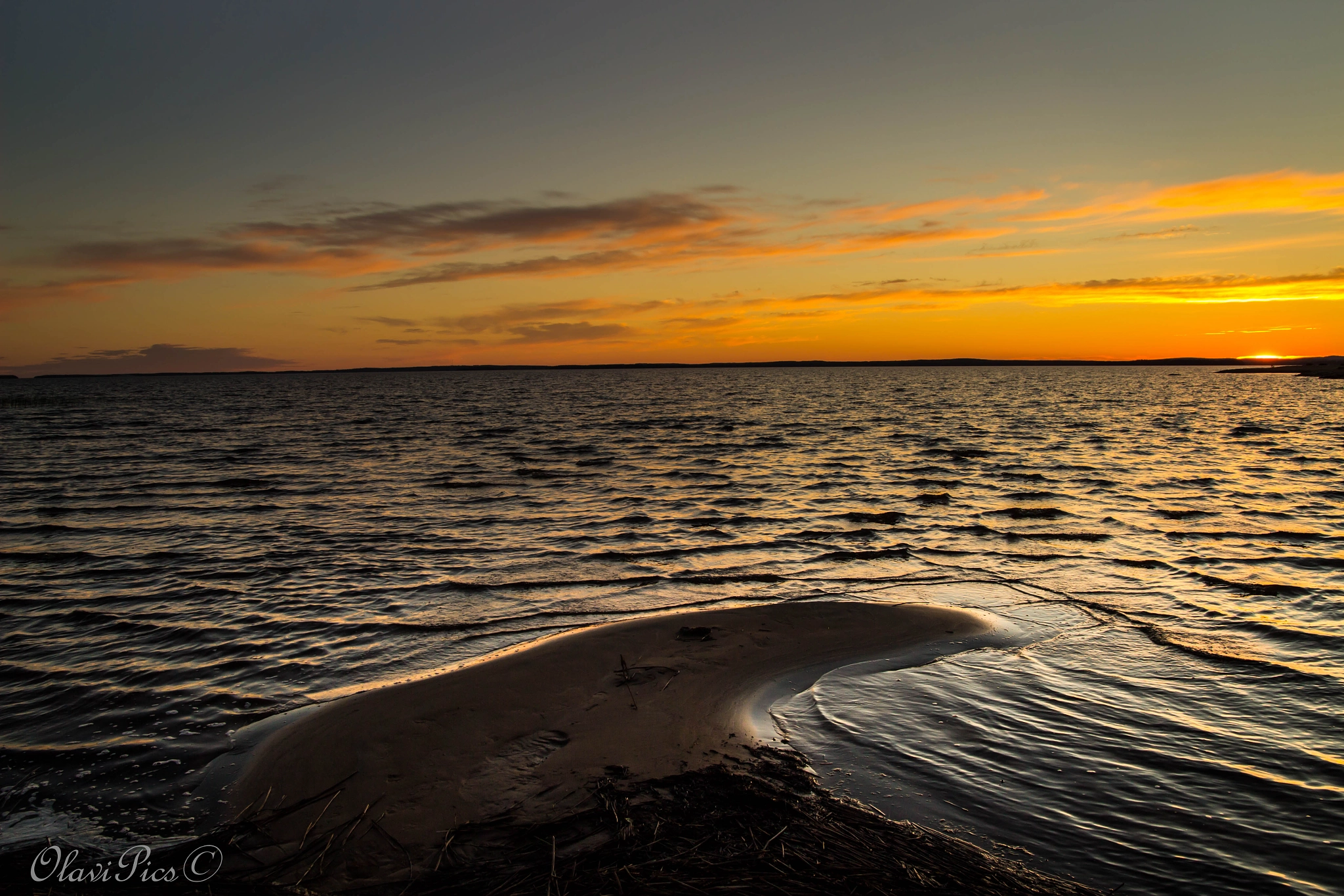 Sigma 17-70mm F2.8-4 DC Macro OS HSM sample photo. Midsummer sunset (oulujärvi) photography