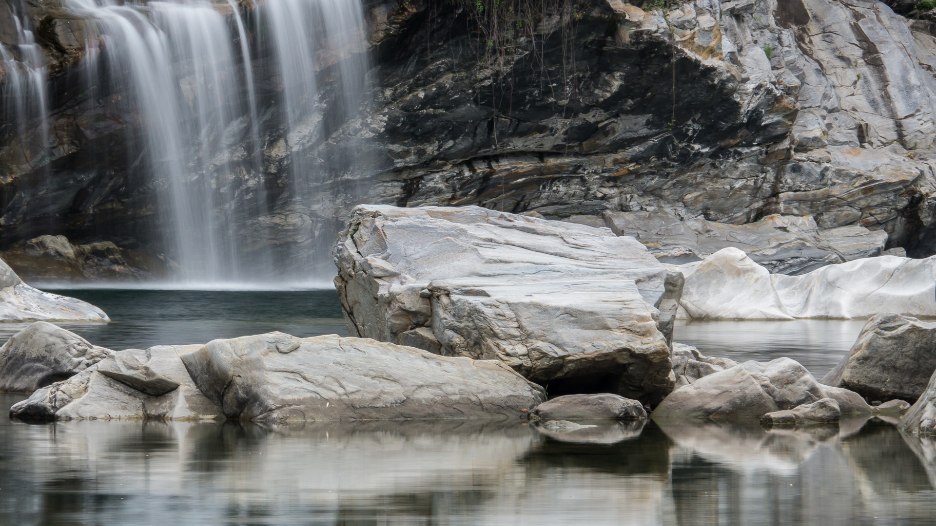 Panasonic Lumix DMC-GH3 sample photo. Valle maggia 3 photography