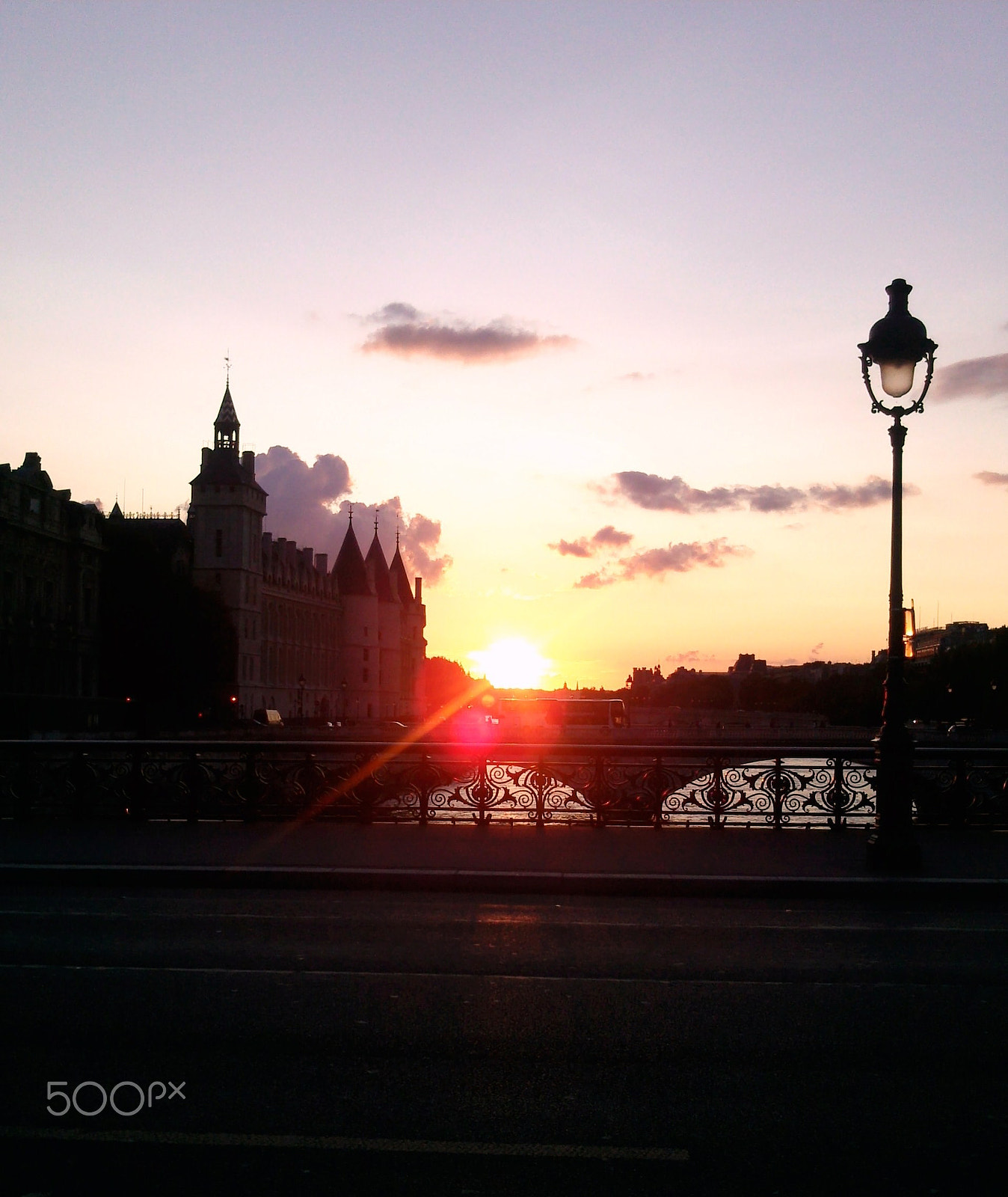 Samsung GT-S5560 sample photo. Sunset in paris photography